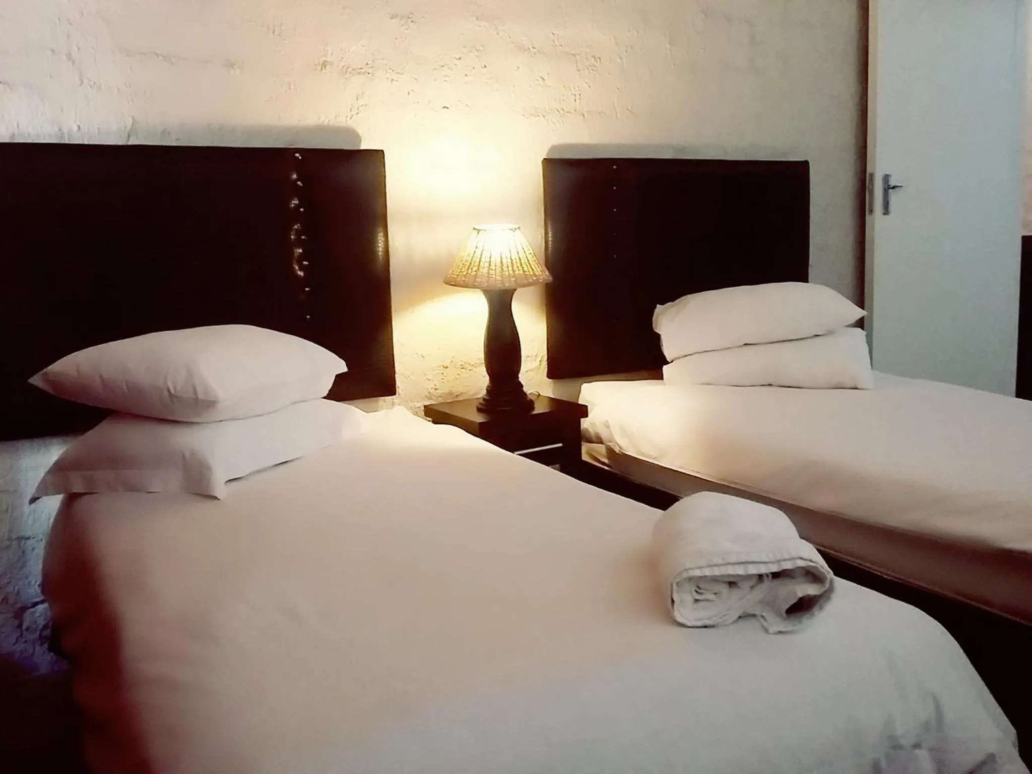 Bedroom, Bed in Bains Lodge - Sustainable Electricity