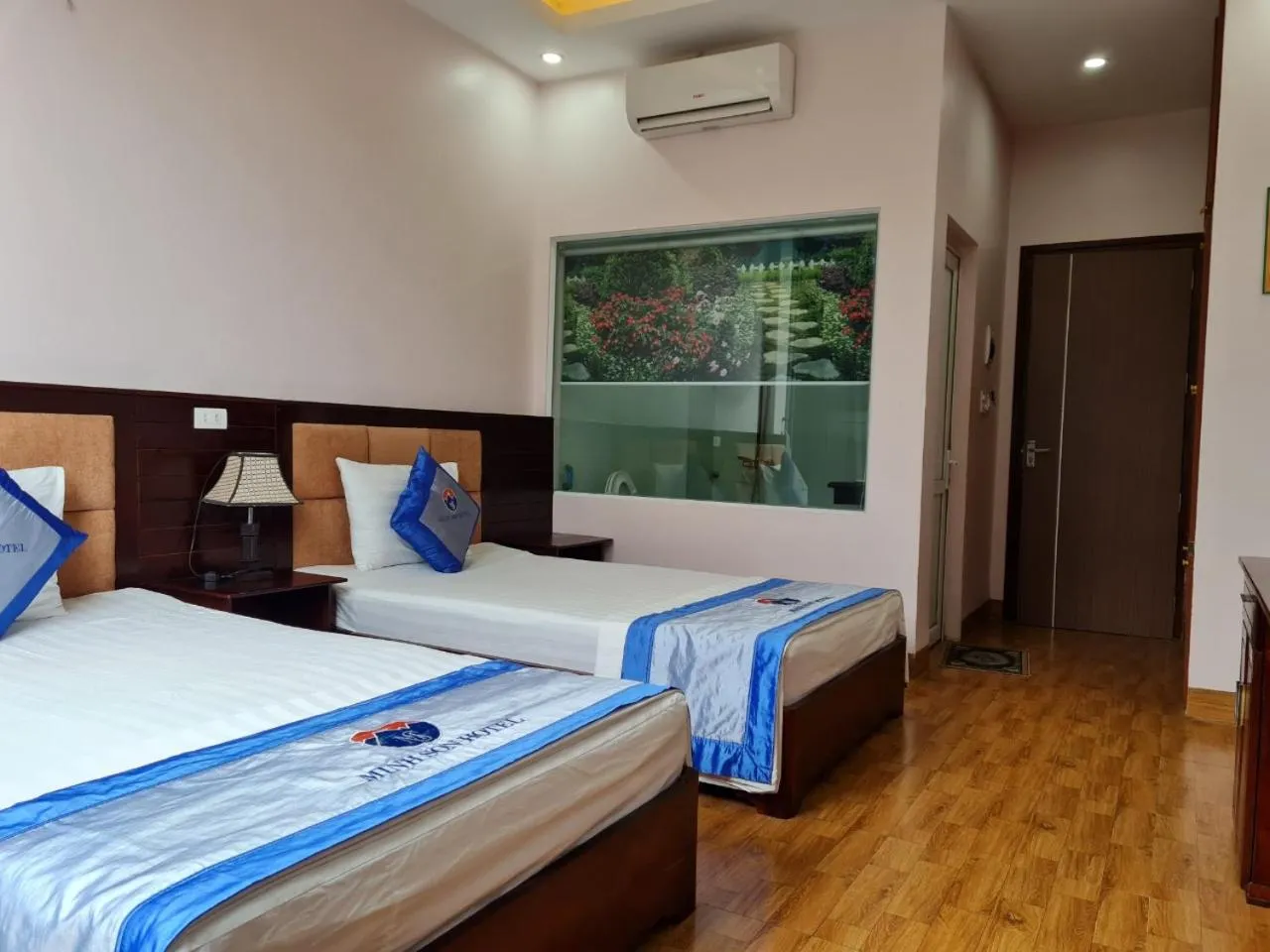 Bed in Minh Sơn HOTEL