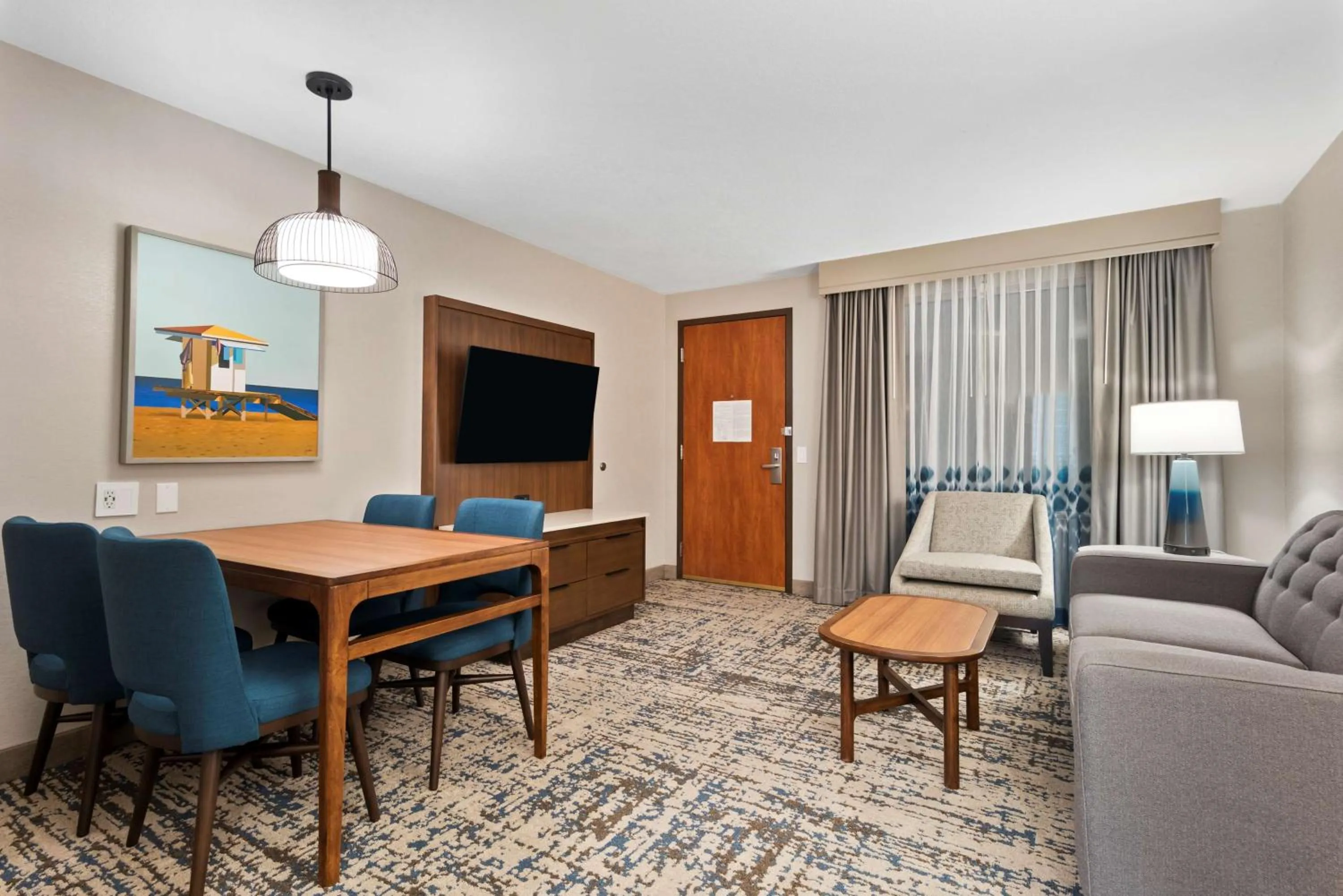 Living room in Embassy Suites by Hilton Anaheim South