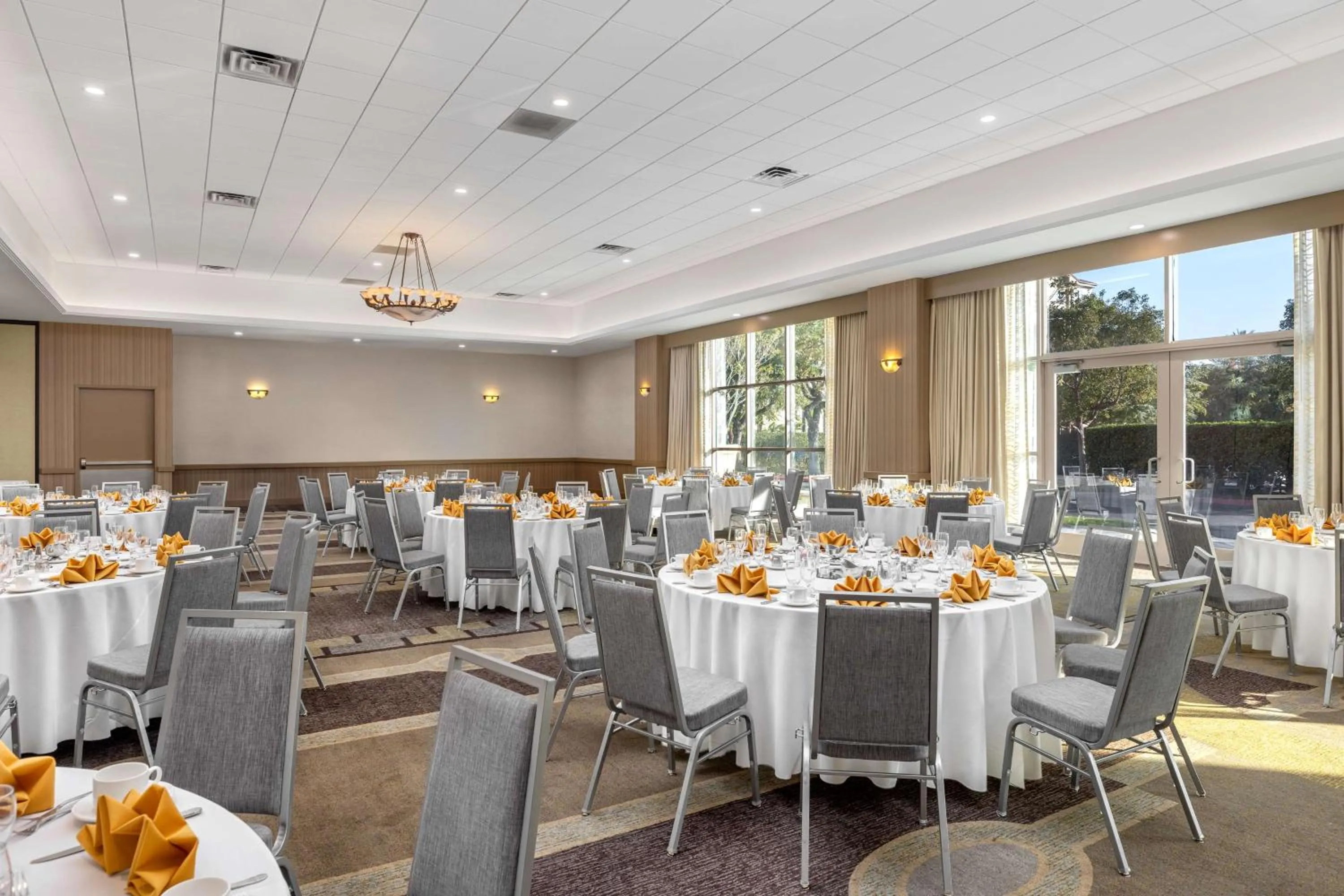 Meeting/conference room in Embassy Suites by Hilton Anaheim South