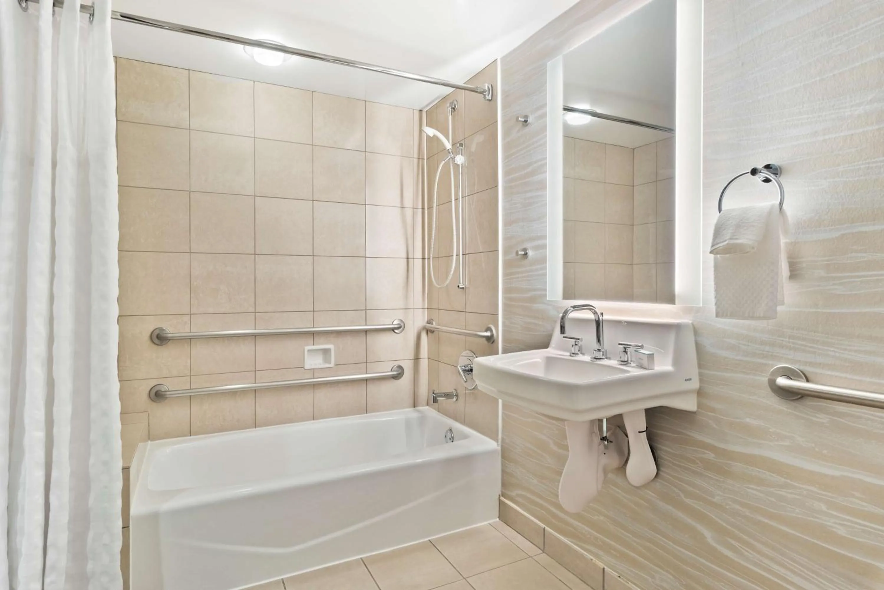 Bathroom in Embassy Suites by Hilton Anaheim South