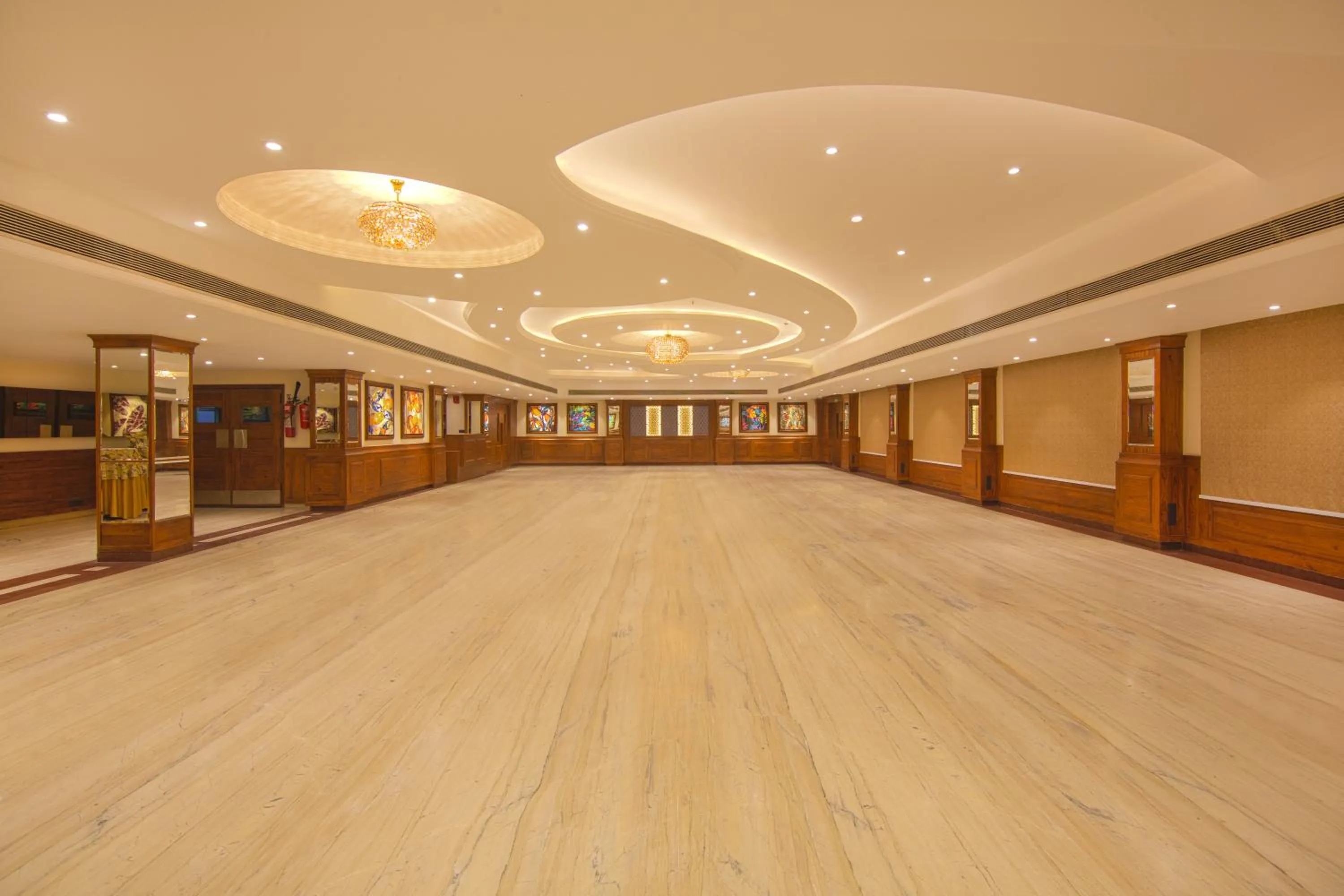 Banquet/Function facilities in Lemon Tree Hotel Baddi