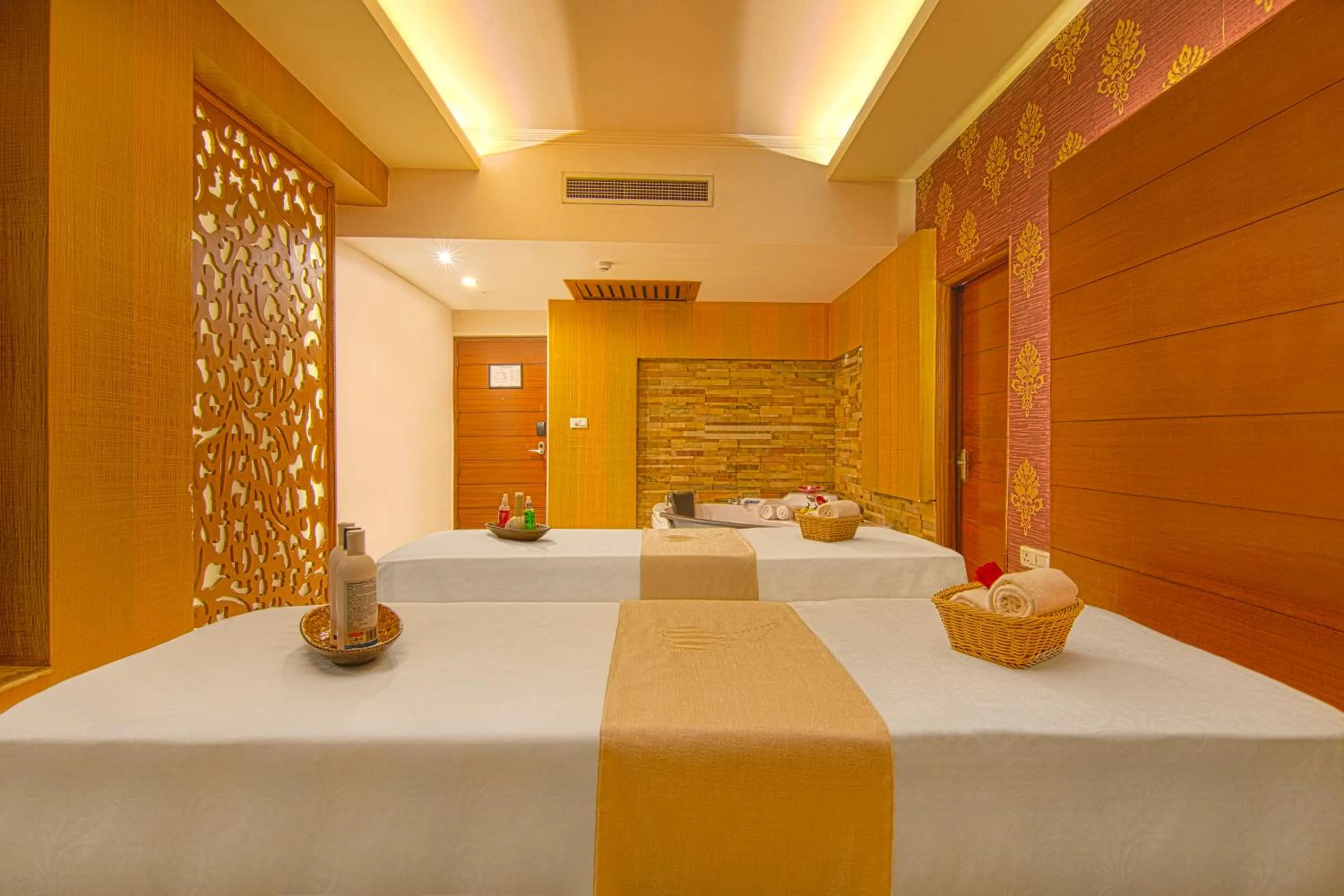 Spa and wellness centre/facilities in Lemon Tree Hotel Baddi