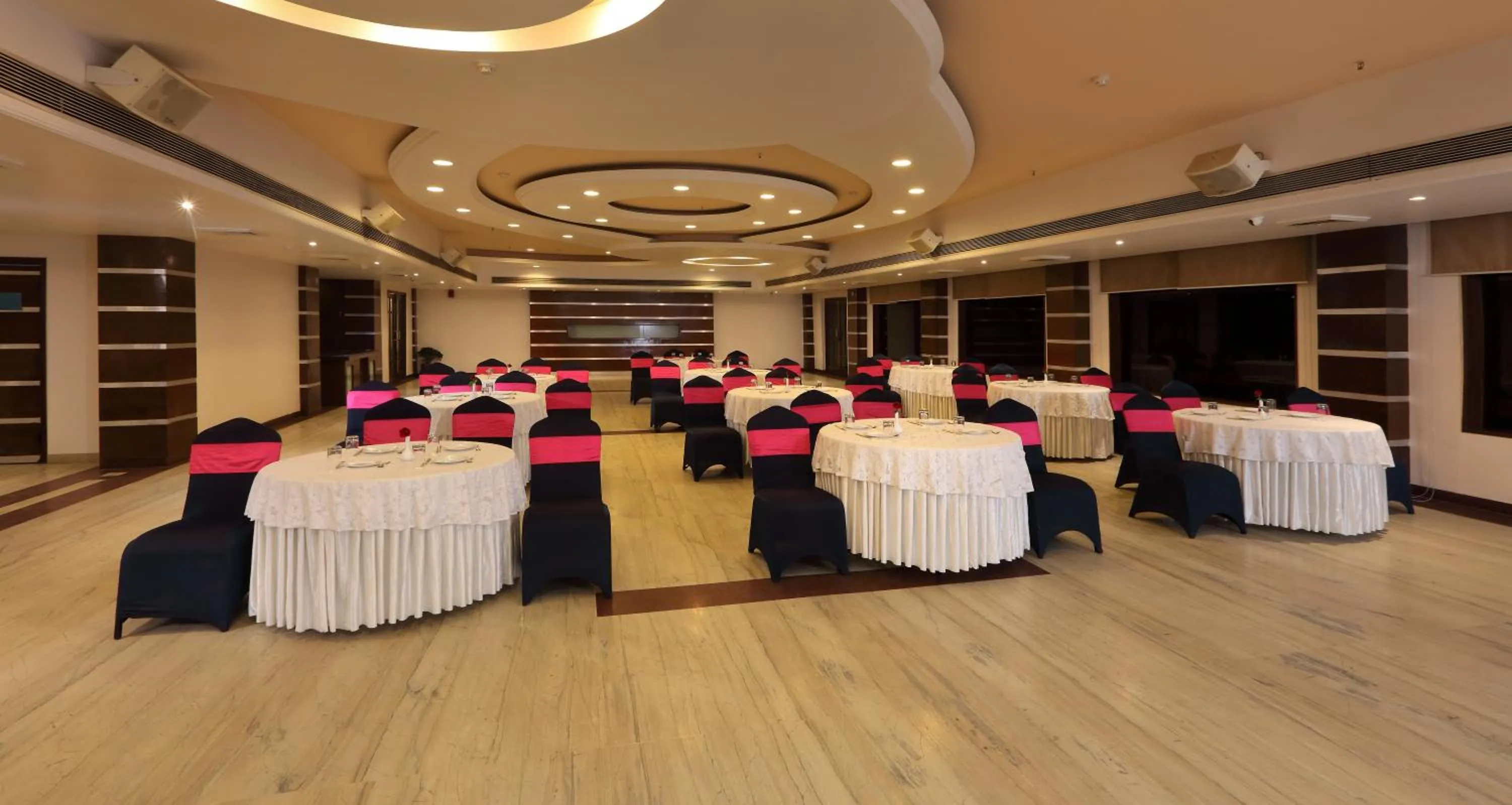 Banquet/Function facilities in Lemon Tree Hotel Baddi