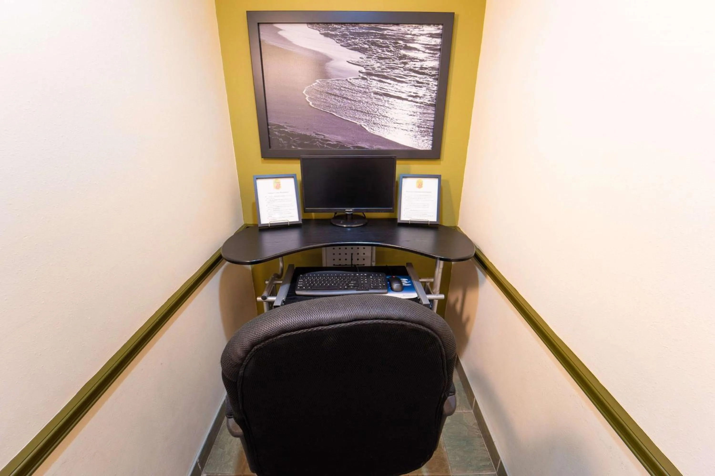 Business facilities in Super 8 by Wyndham Amherst NS