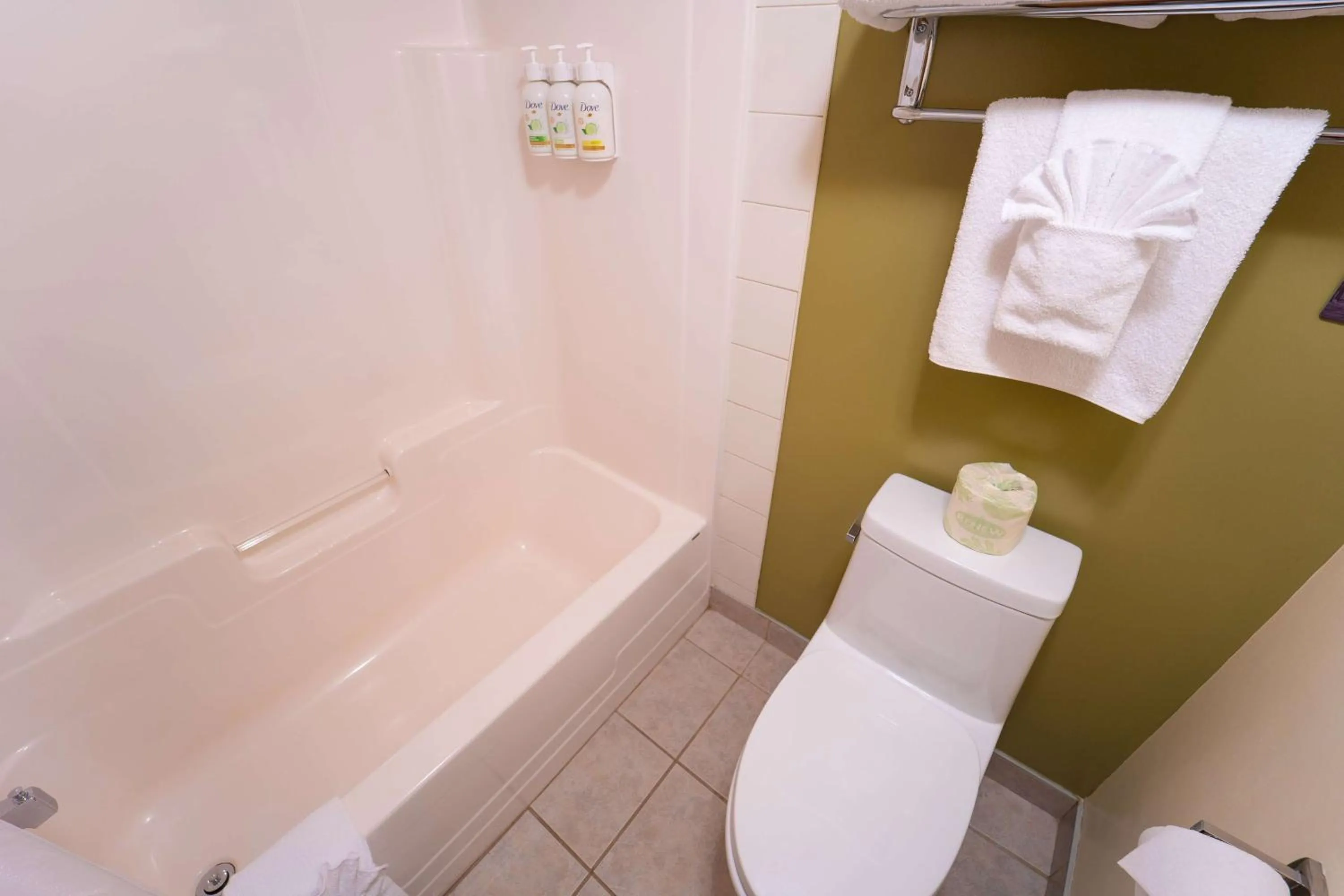 TV and multimedia in Super 8 by Wyndham Amherst NS