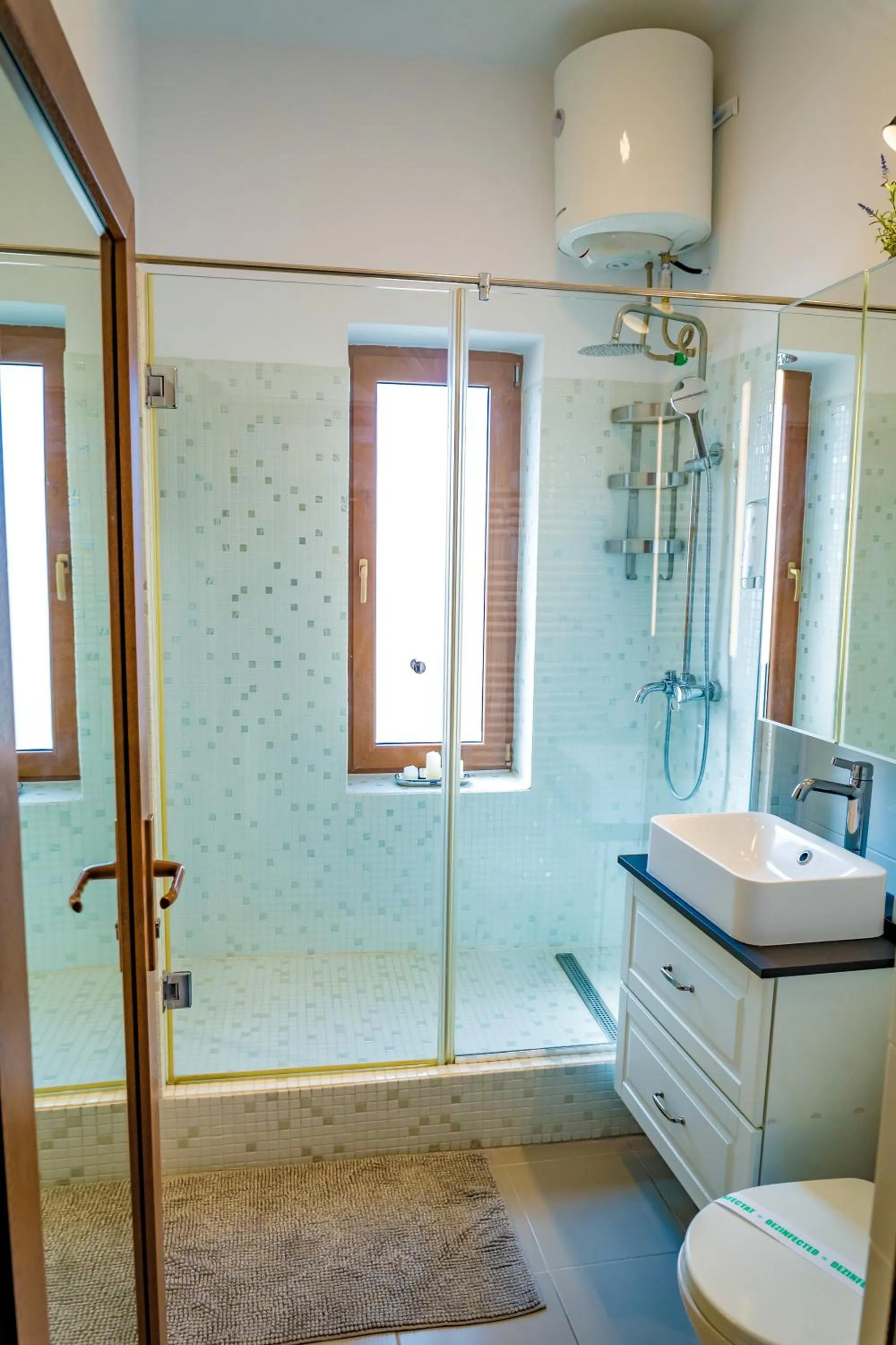 Shower in Villa Casafina Serviced Apartments