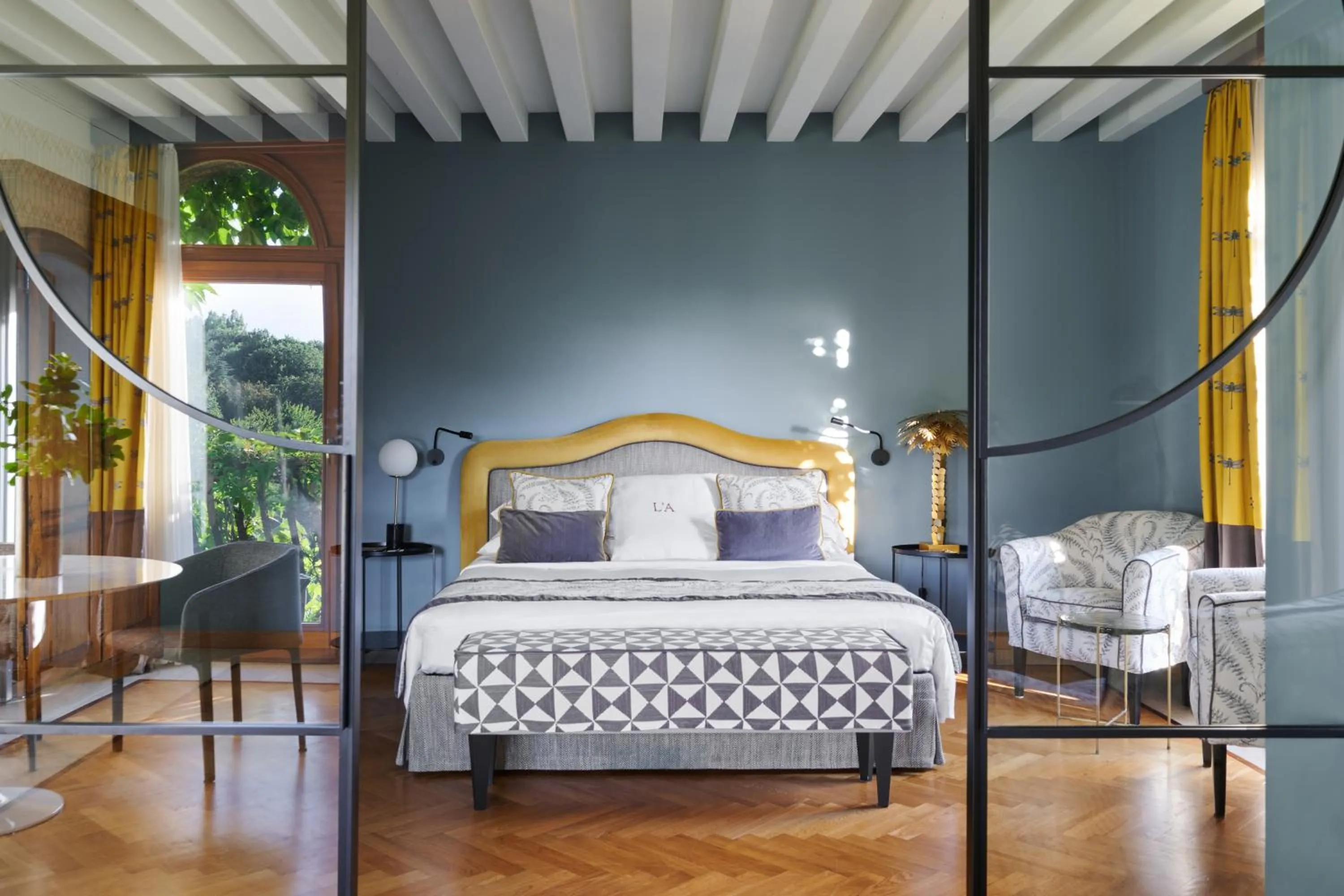 Bedroom, Bed in L'Albereta Relais & Chateaux