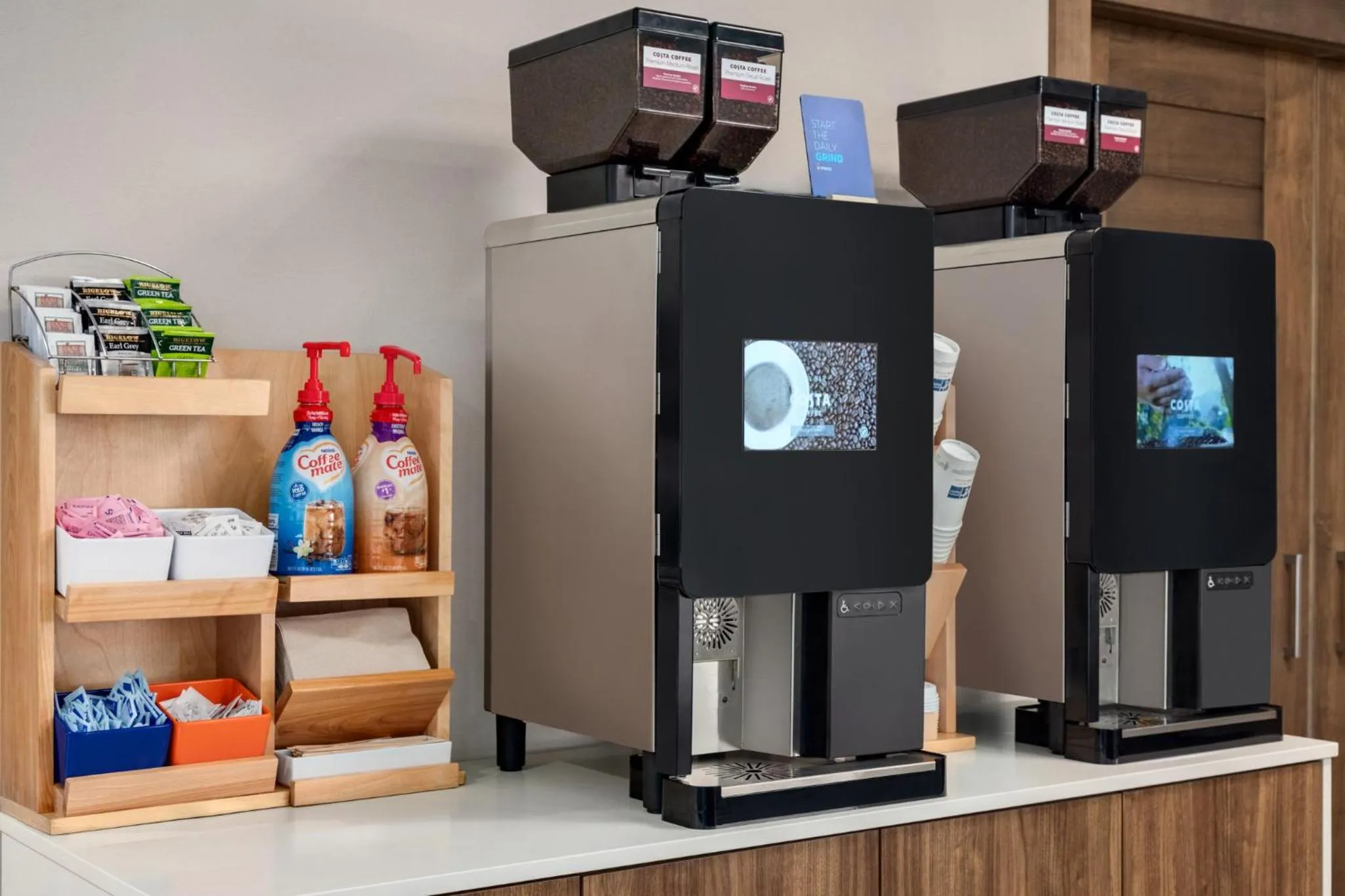 Coffee/tea facilities in Holiday Inn Express Painted Post by IHG