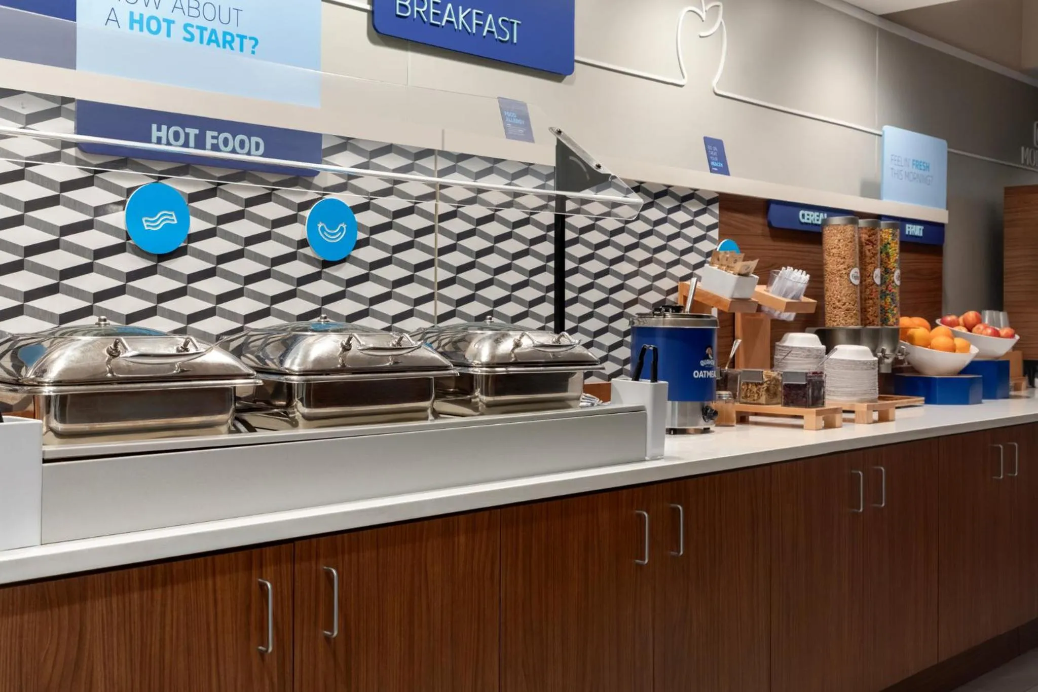 Food and drinks in Holiday Inn Express Painted Post by IHG