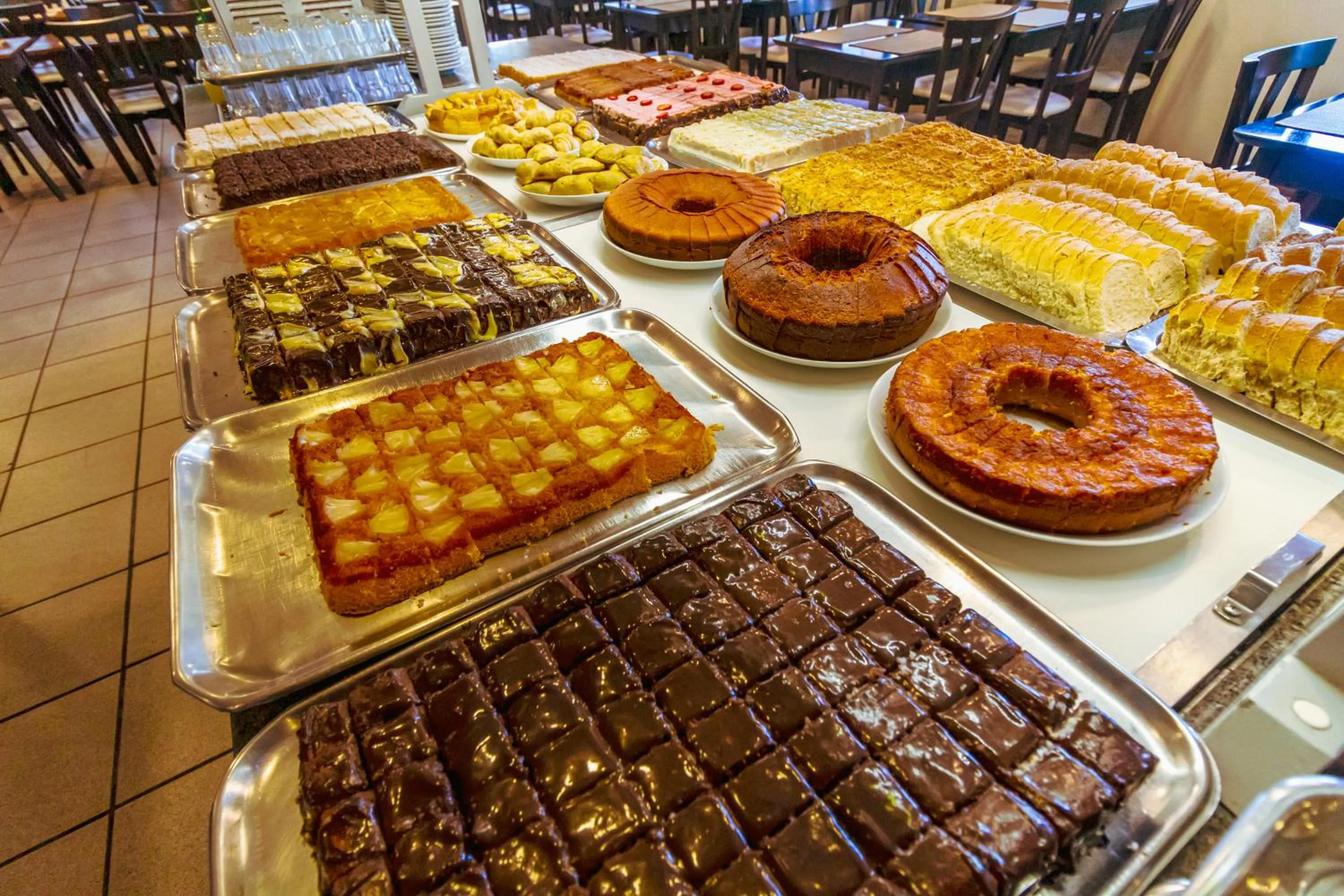 Breakfast in A Furninha Hotel