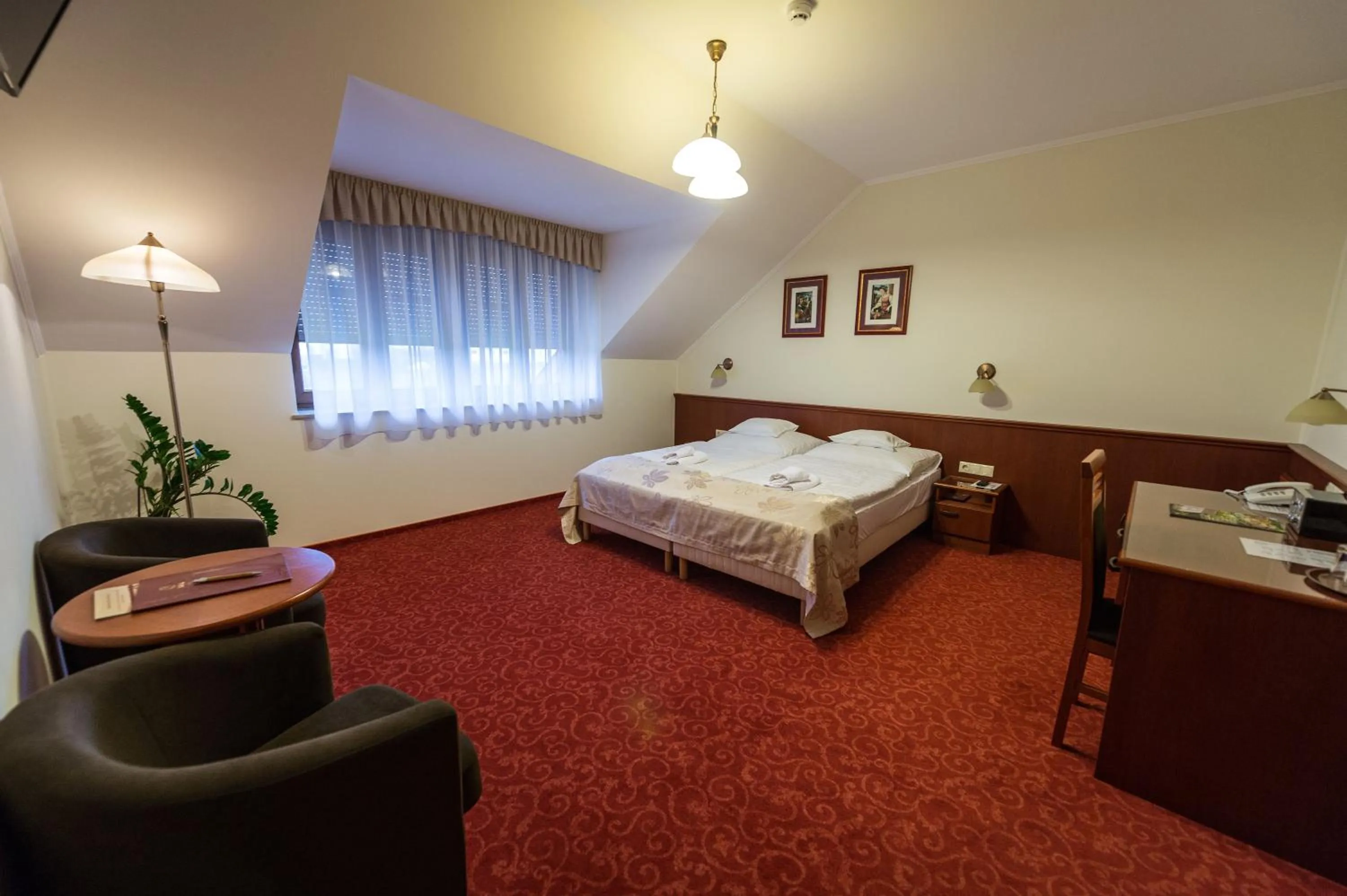 Bed in Bock Hotel Ermitage