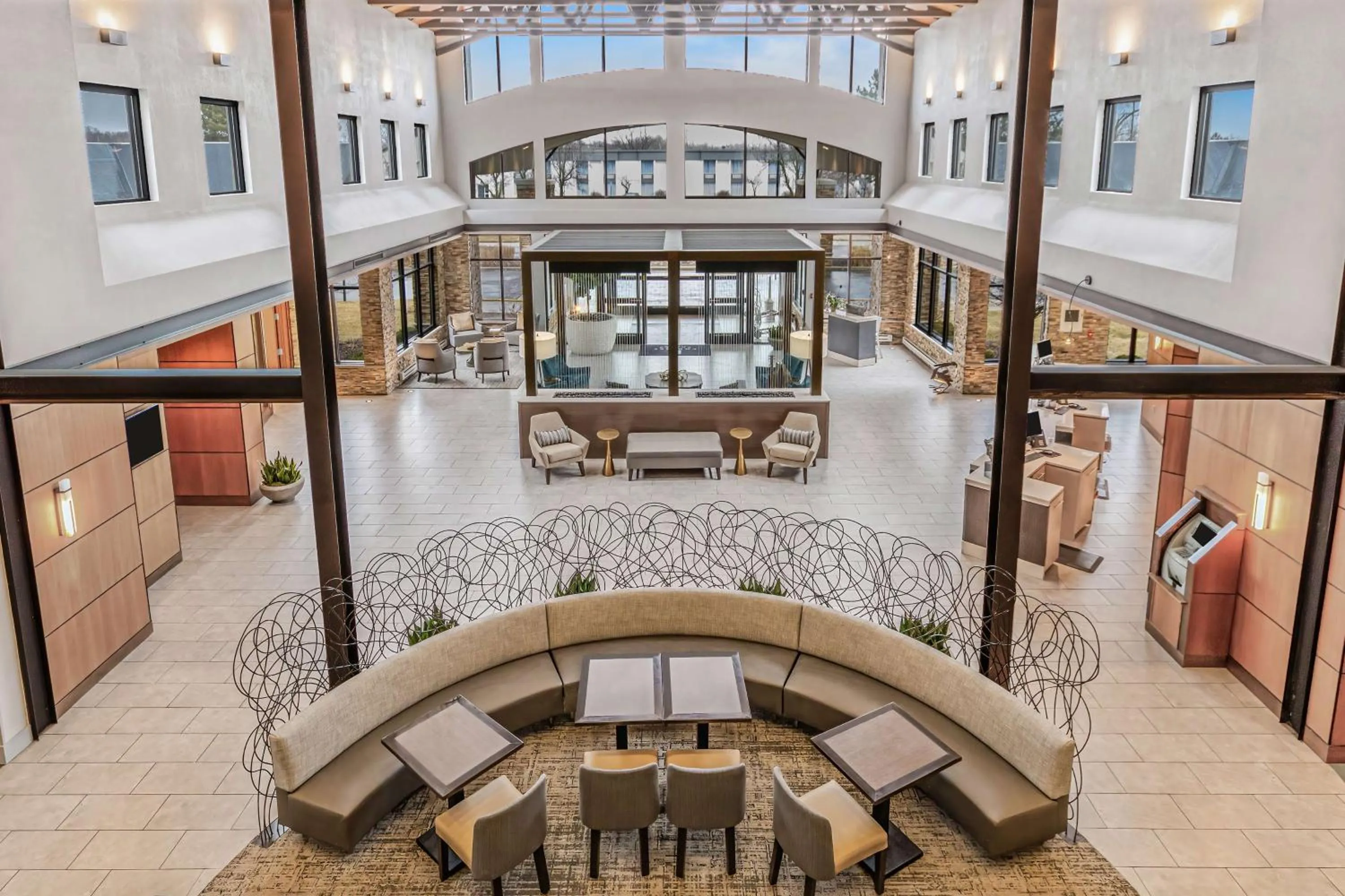 Lobby or reception in Embassy Suites by Hilton Detroit Metro Airport