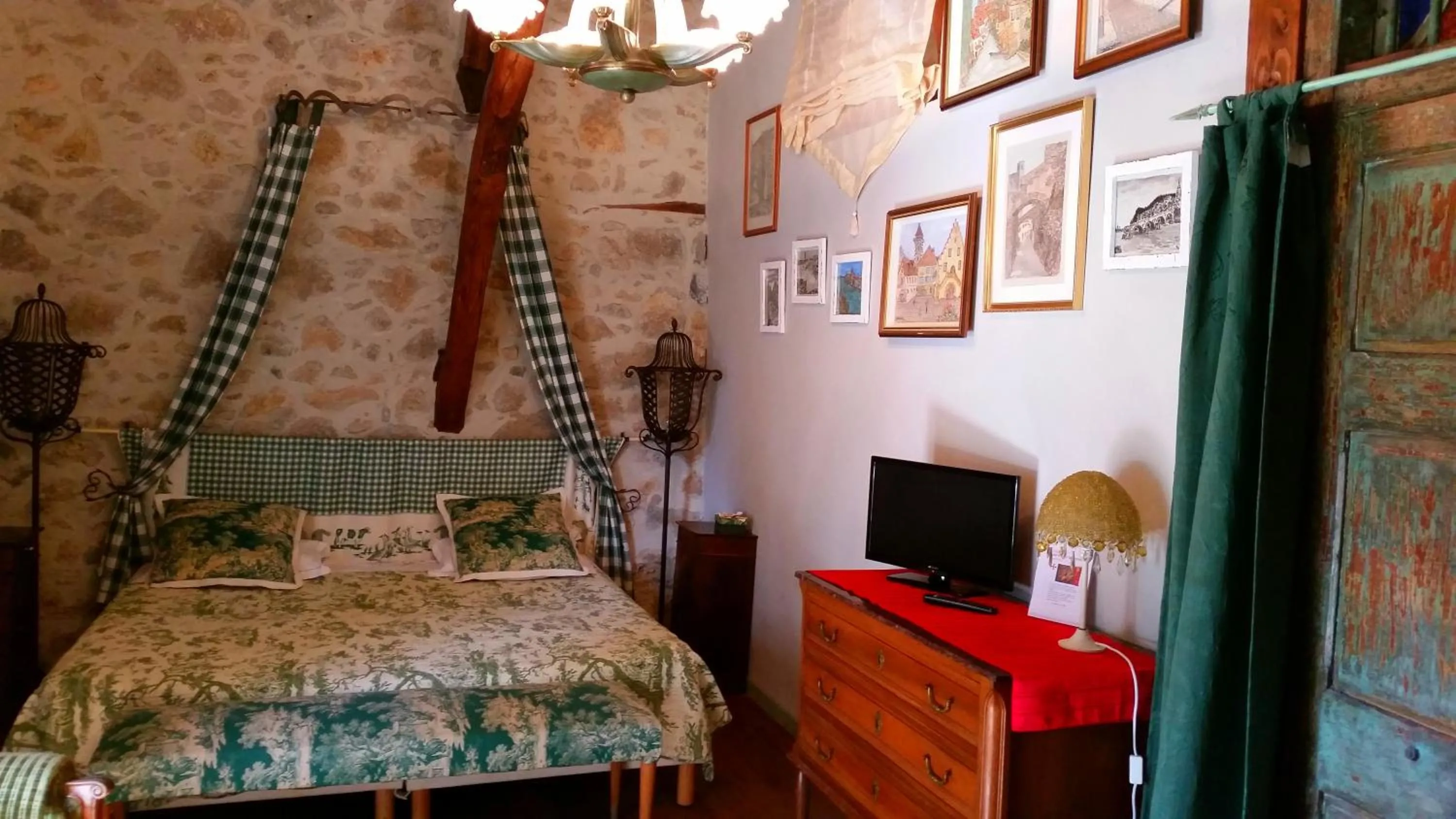 Bed in La Ferme de Jeanne