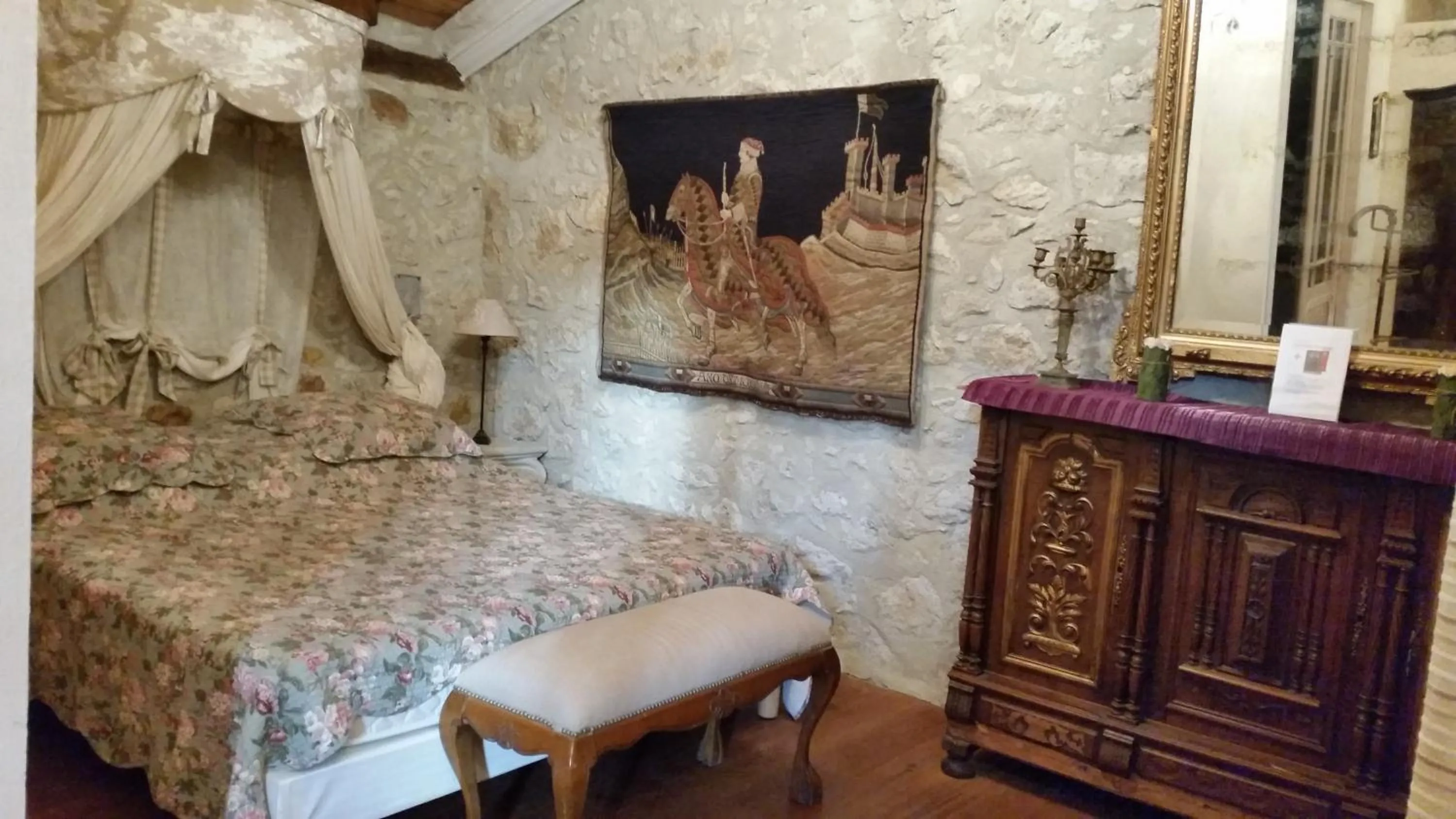 Bed in La Ferme de Jeanne
