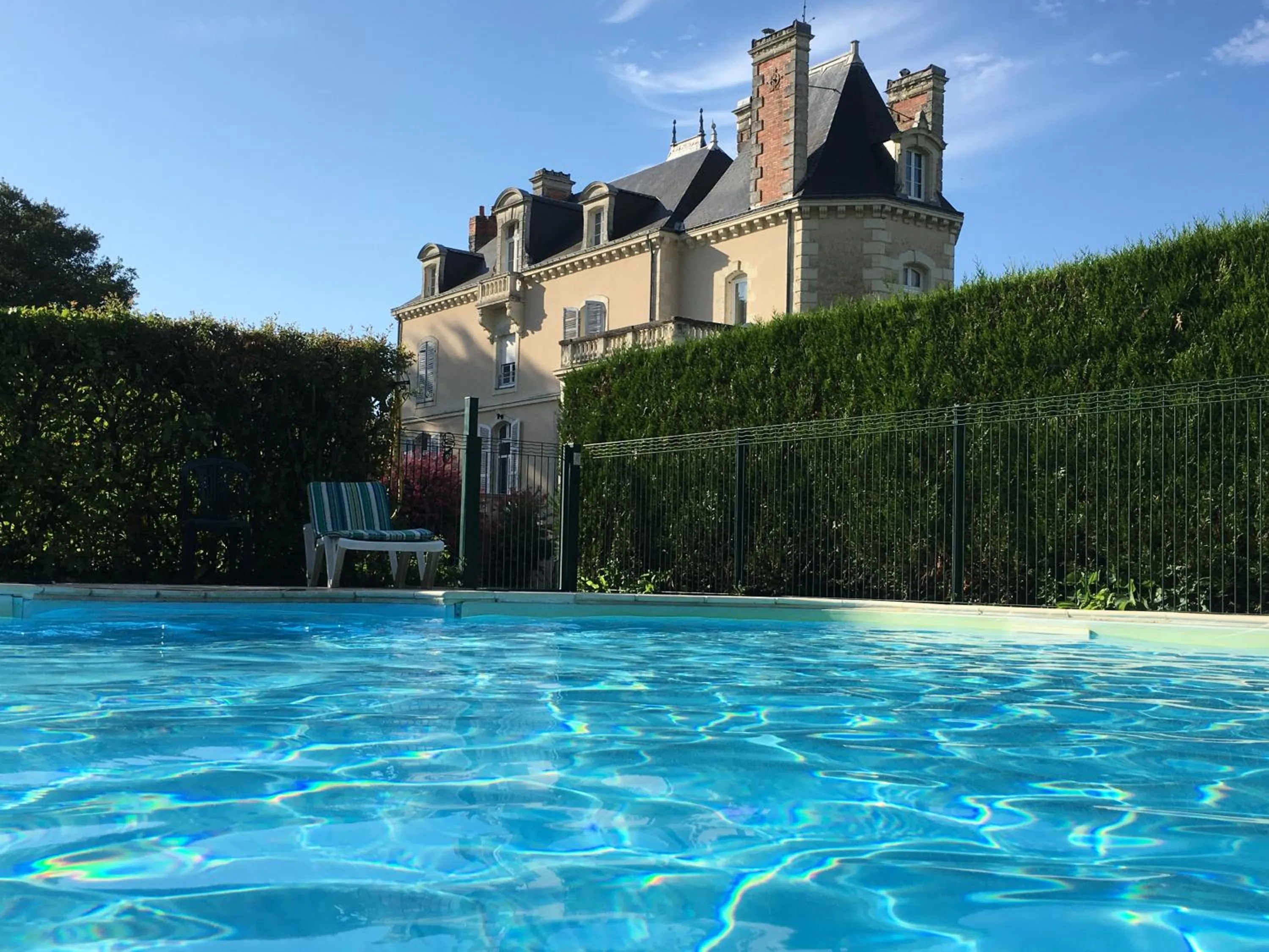 Swimming pool in Chateau Vary