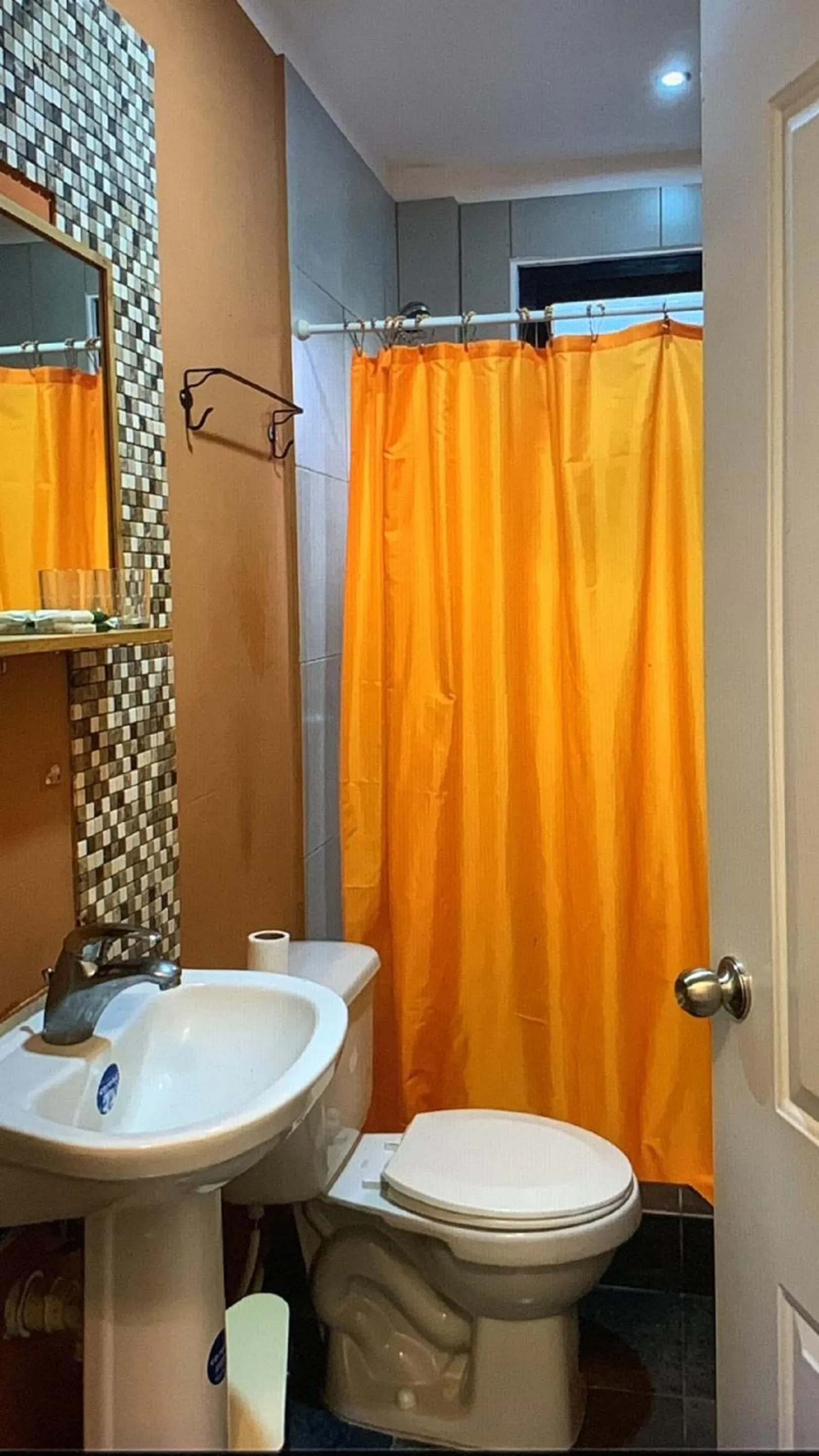 Bathroom in Manaya Bed & Breakfast