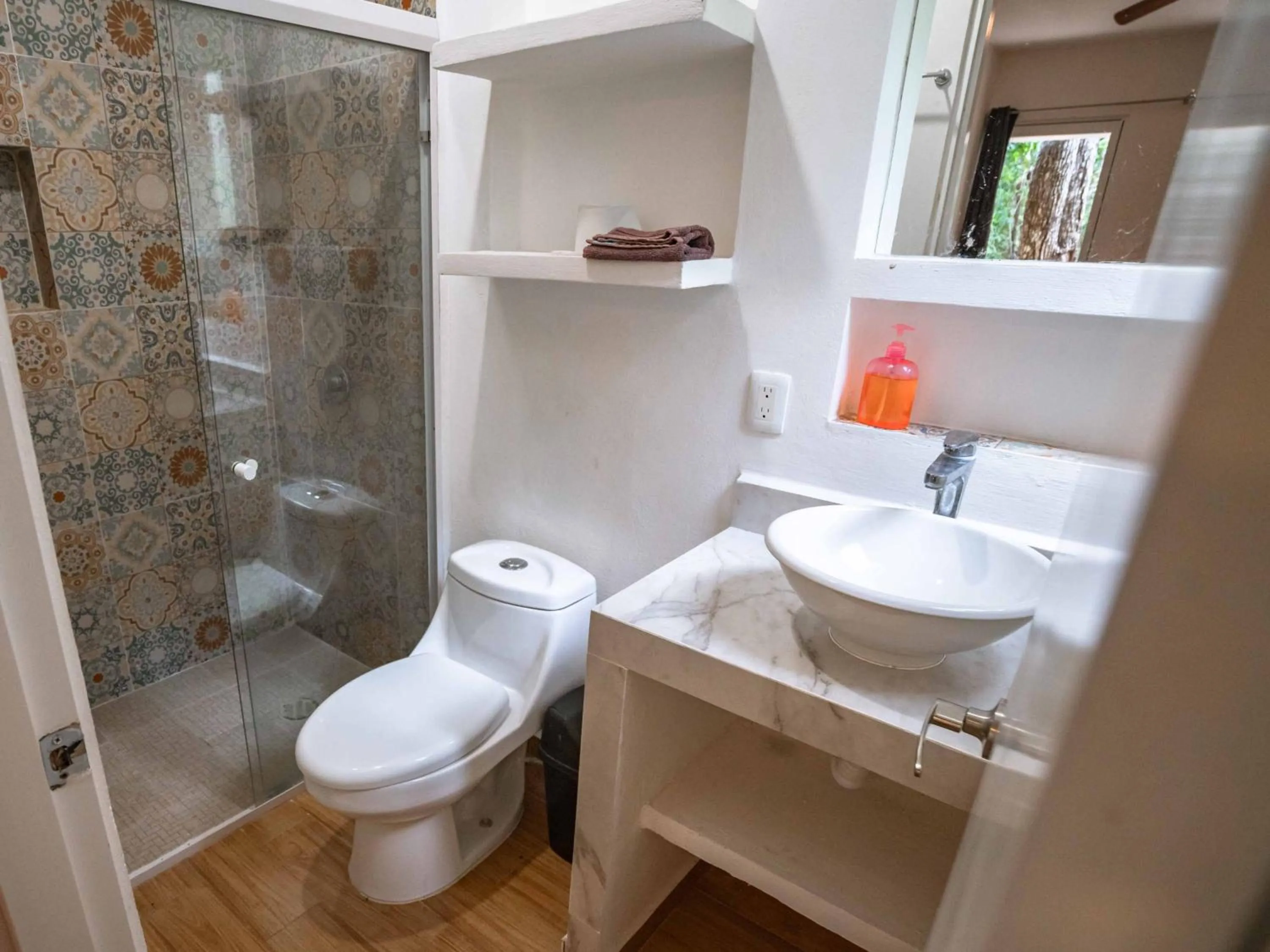 Shower in Jolie Jungle Eco Hotel