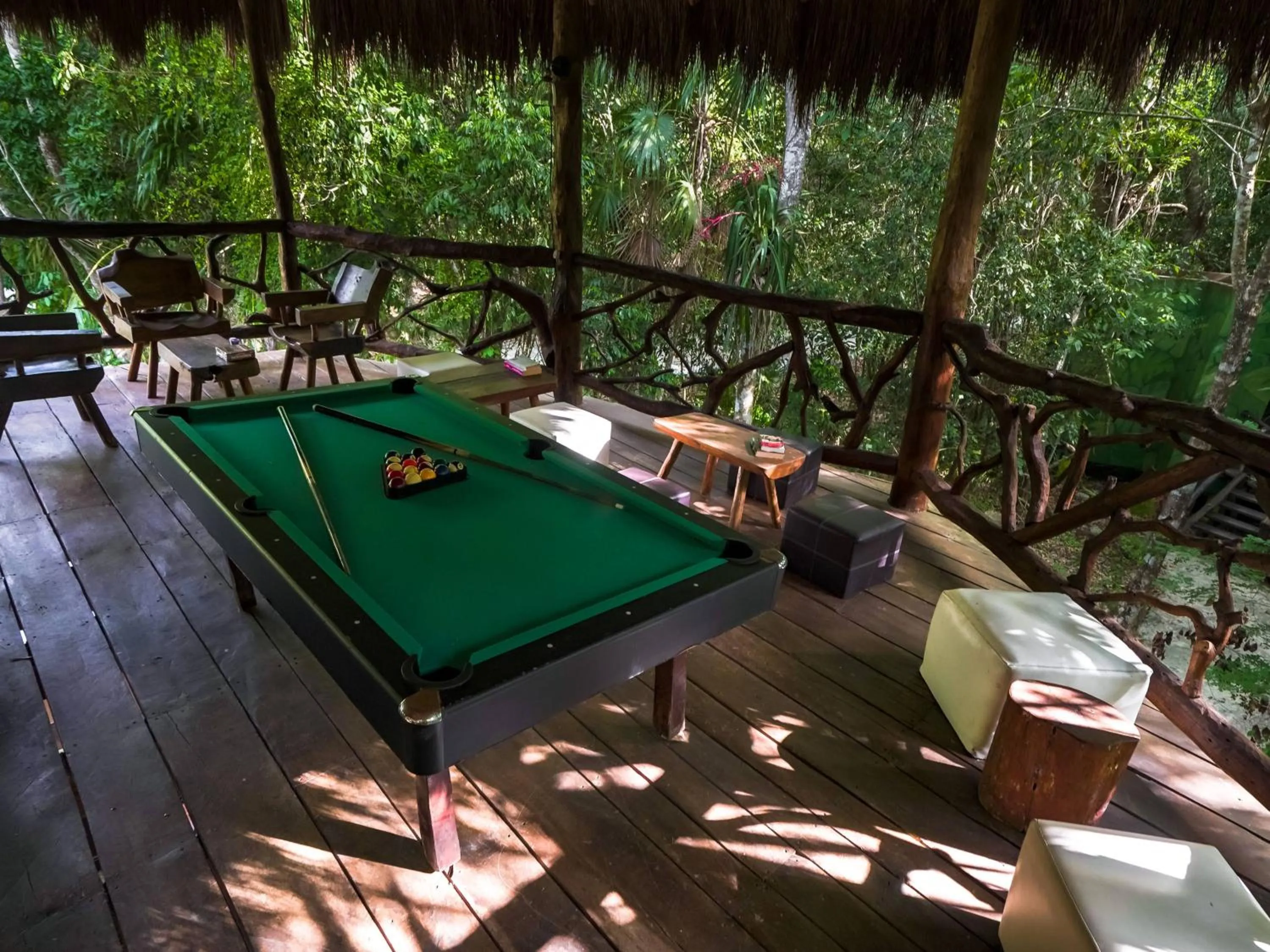 Billiard in Jolie Jungle Eco Hotel