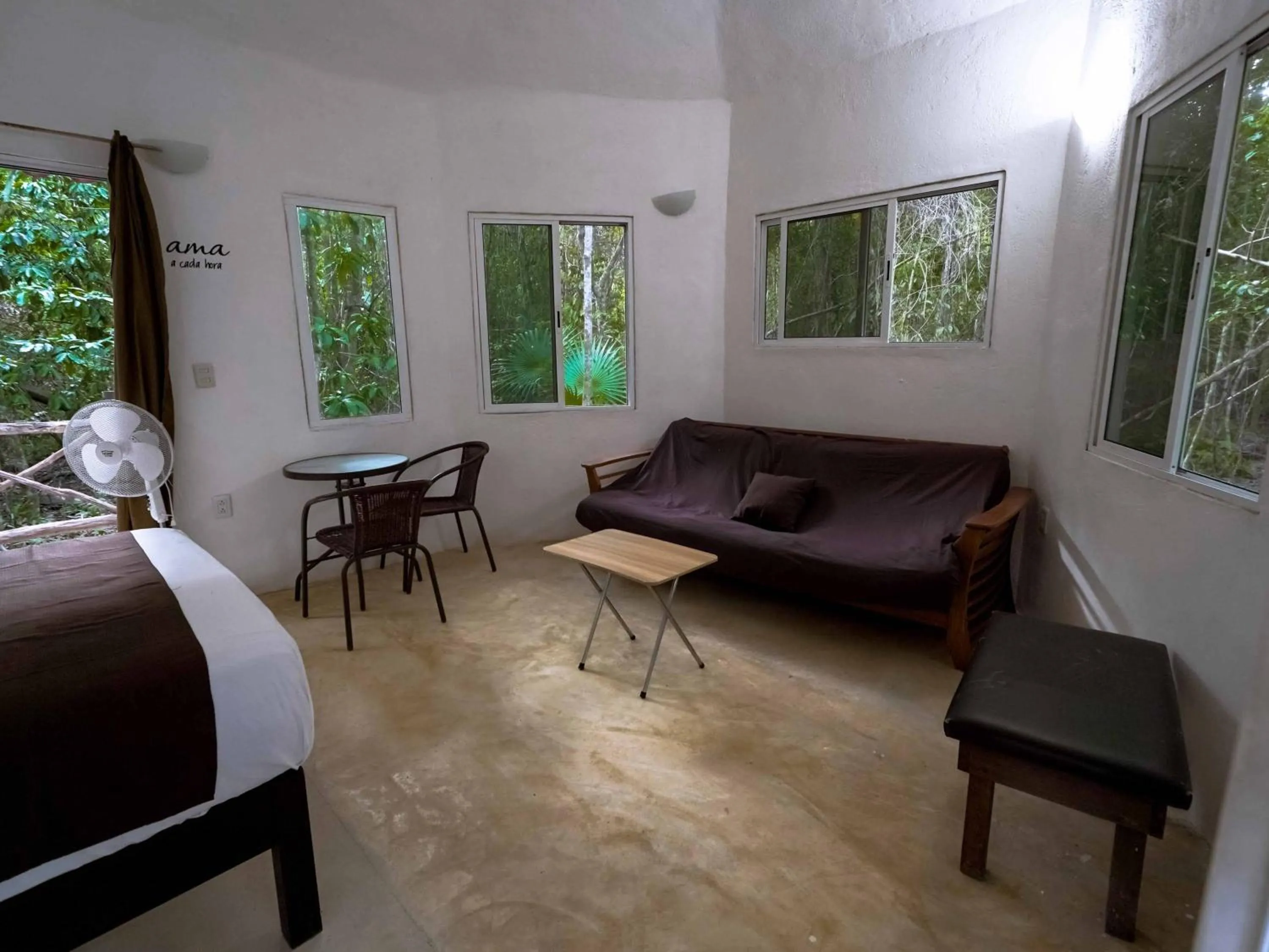 Bed in Jolie Jungle Eco Hotel