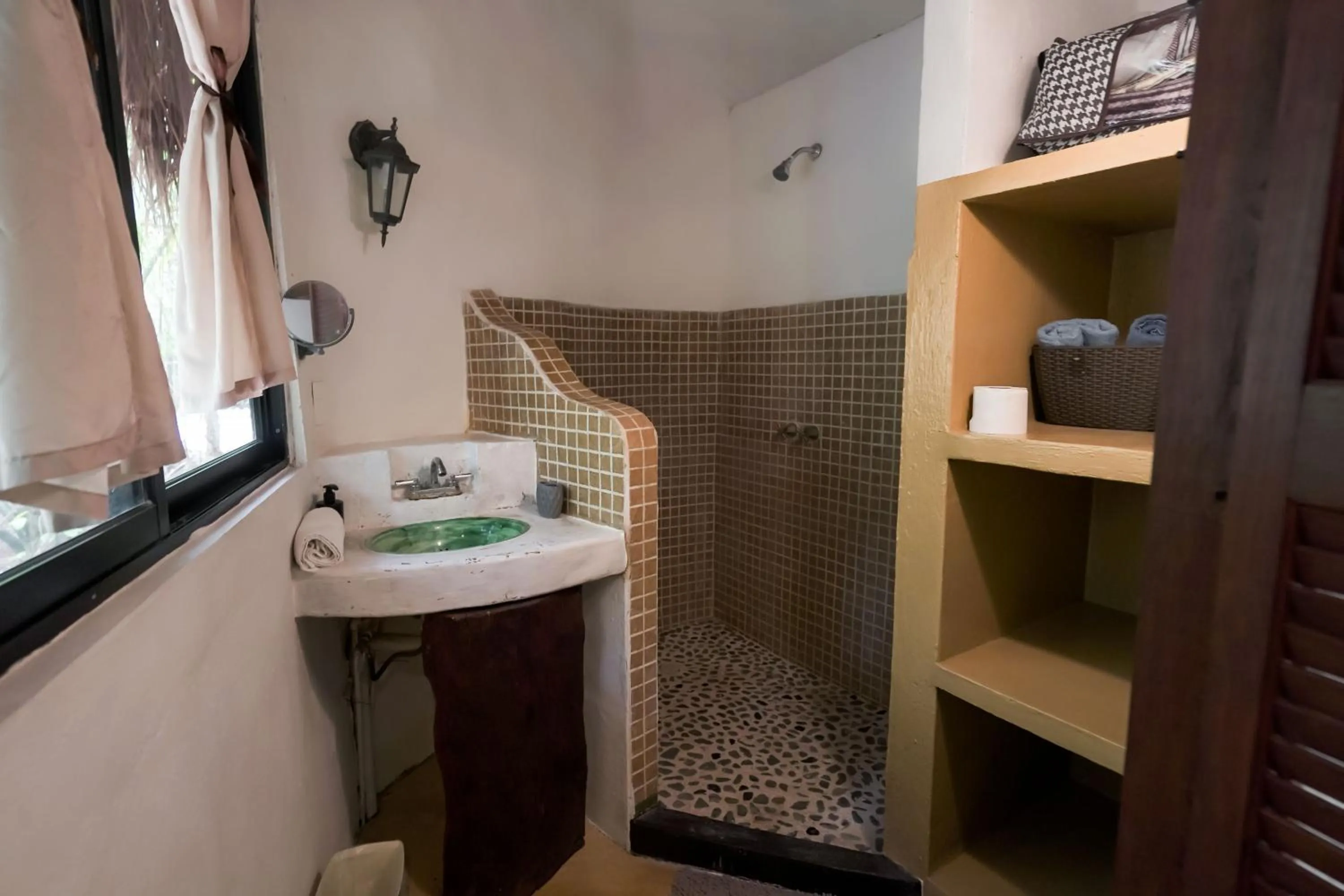 Bathroom in Jolie Jungle Eco Hotel