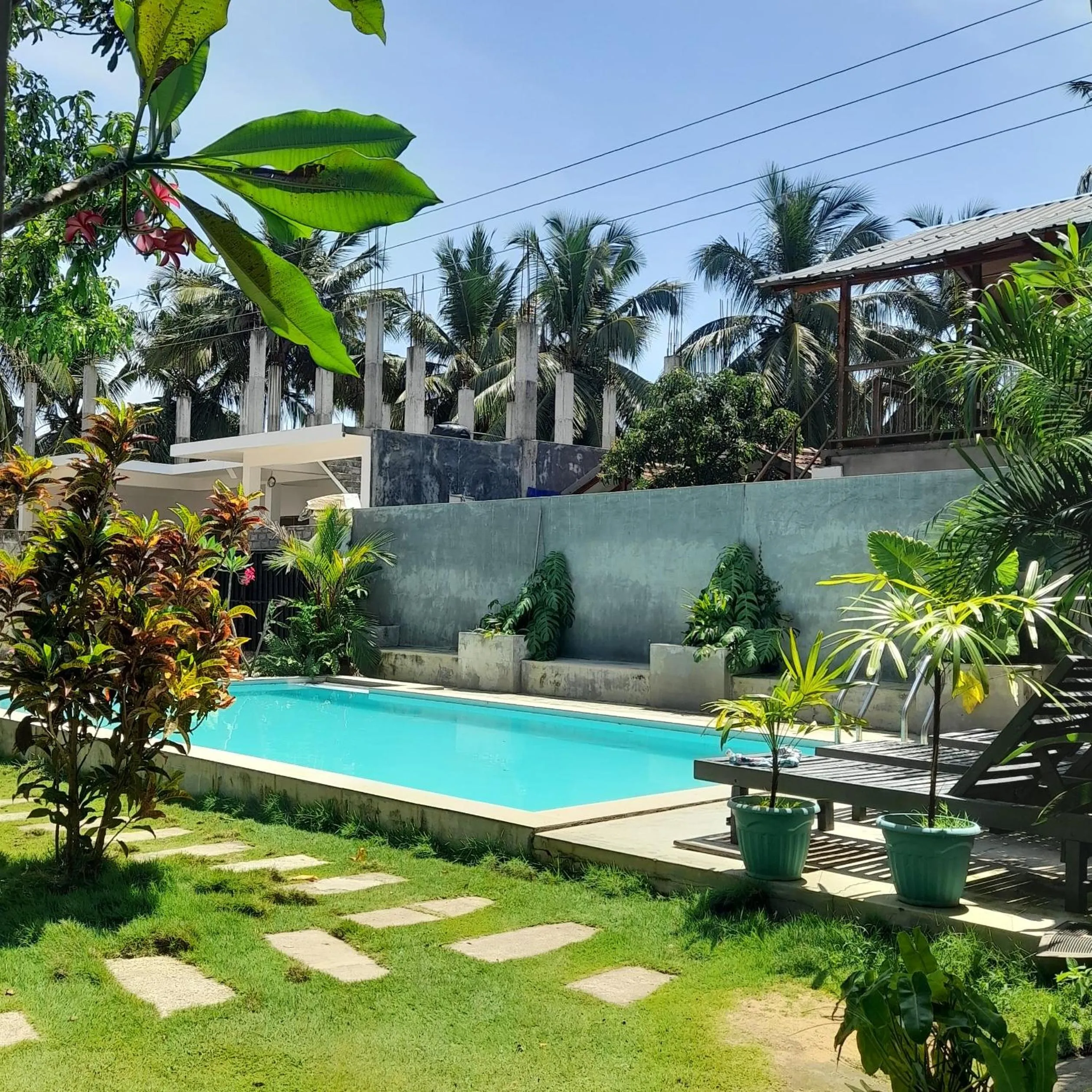 Garden view in Surf Gangs Arugambay