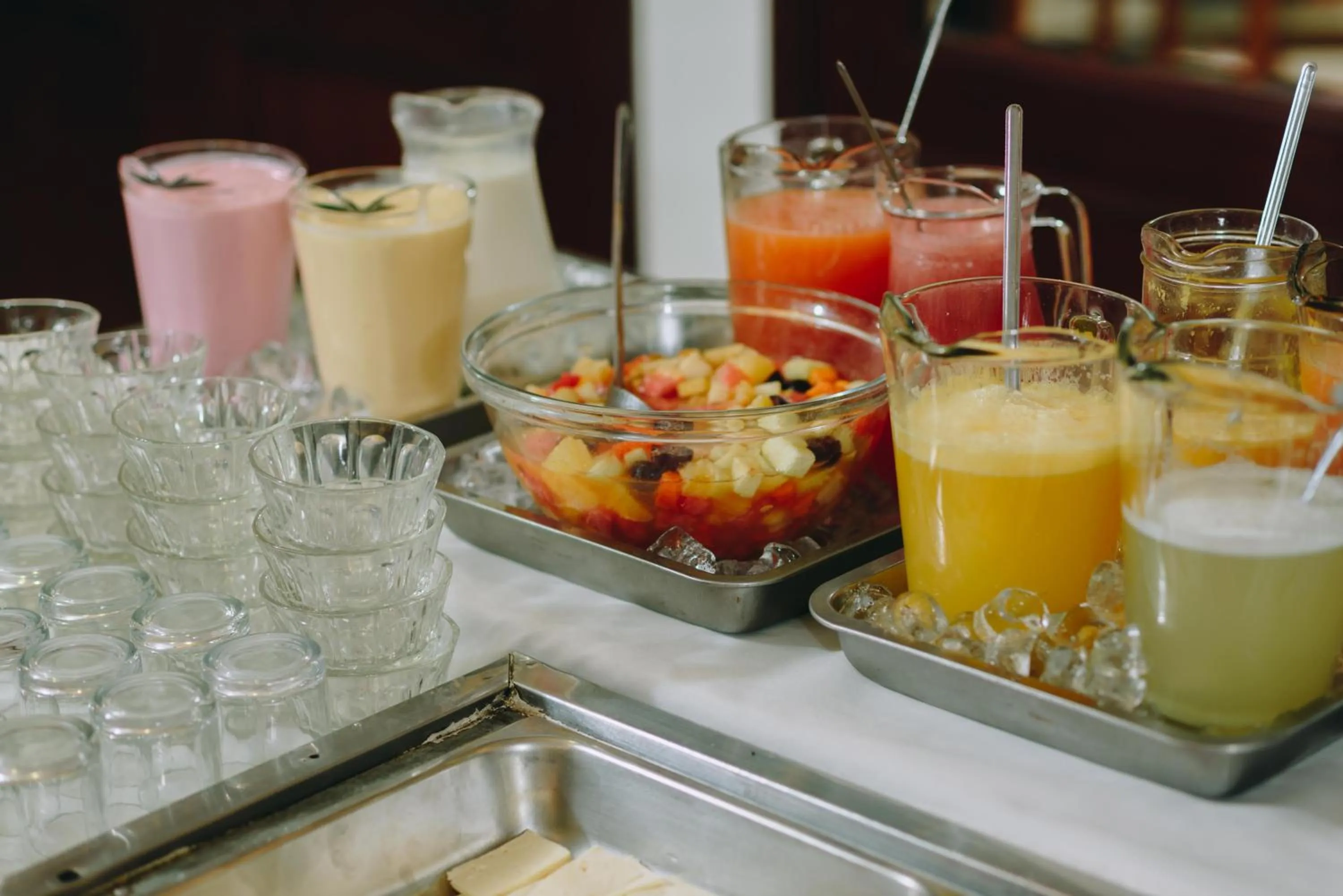 Buffet breakfast in Hotel Arenal