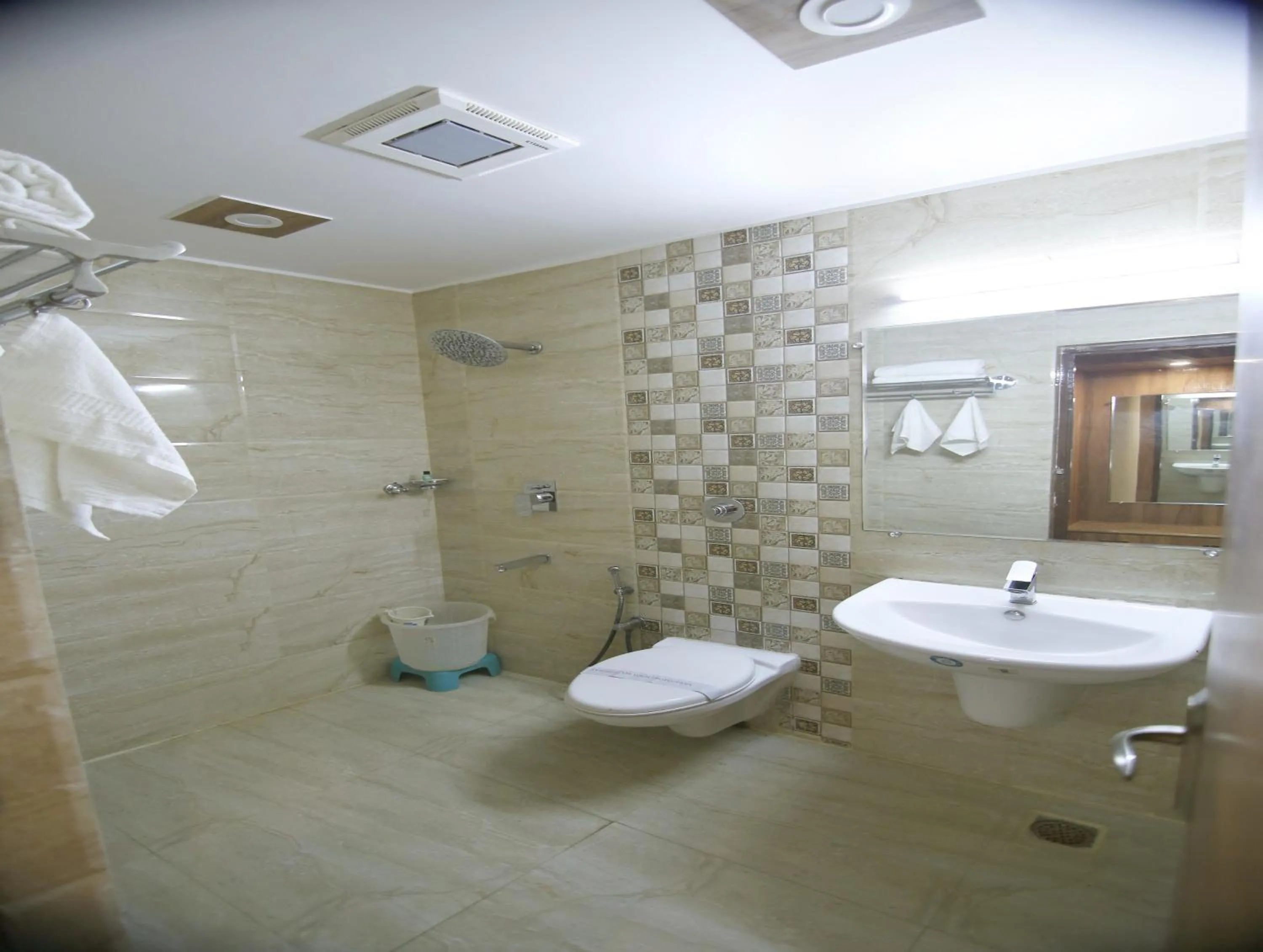 Bathroom in Hotel Sheetal Regency,Near Janambhumi