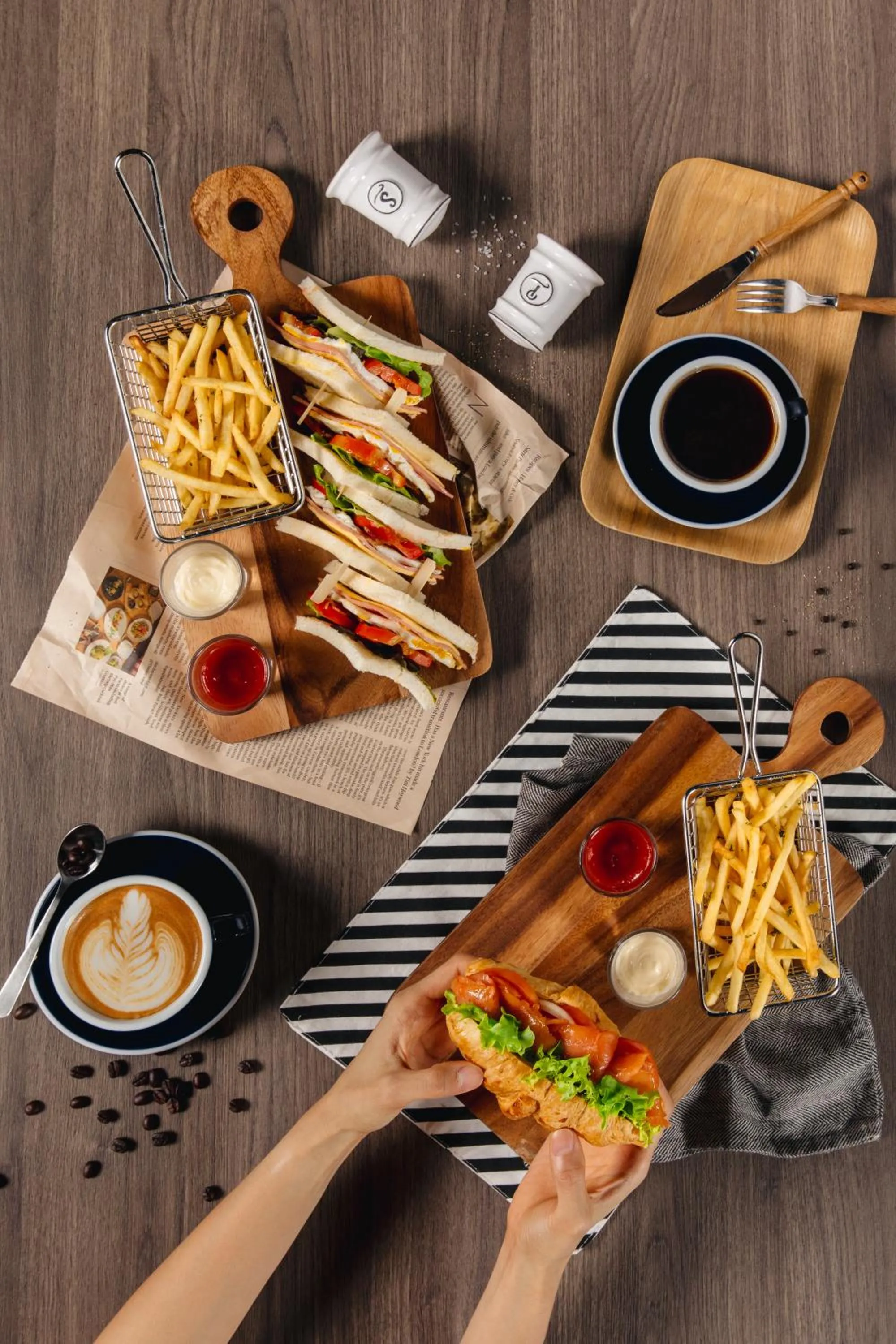 Restaurant/places to eat in Hotel Labaris Khao Yai