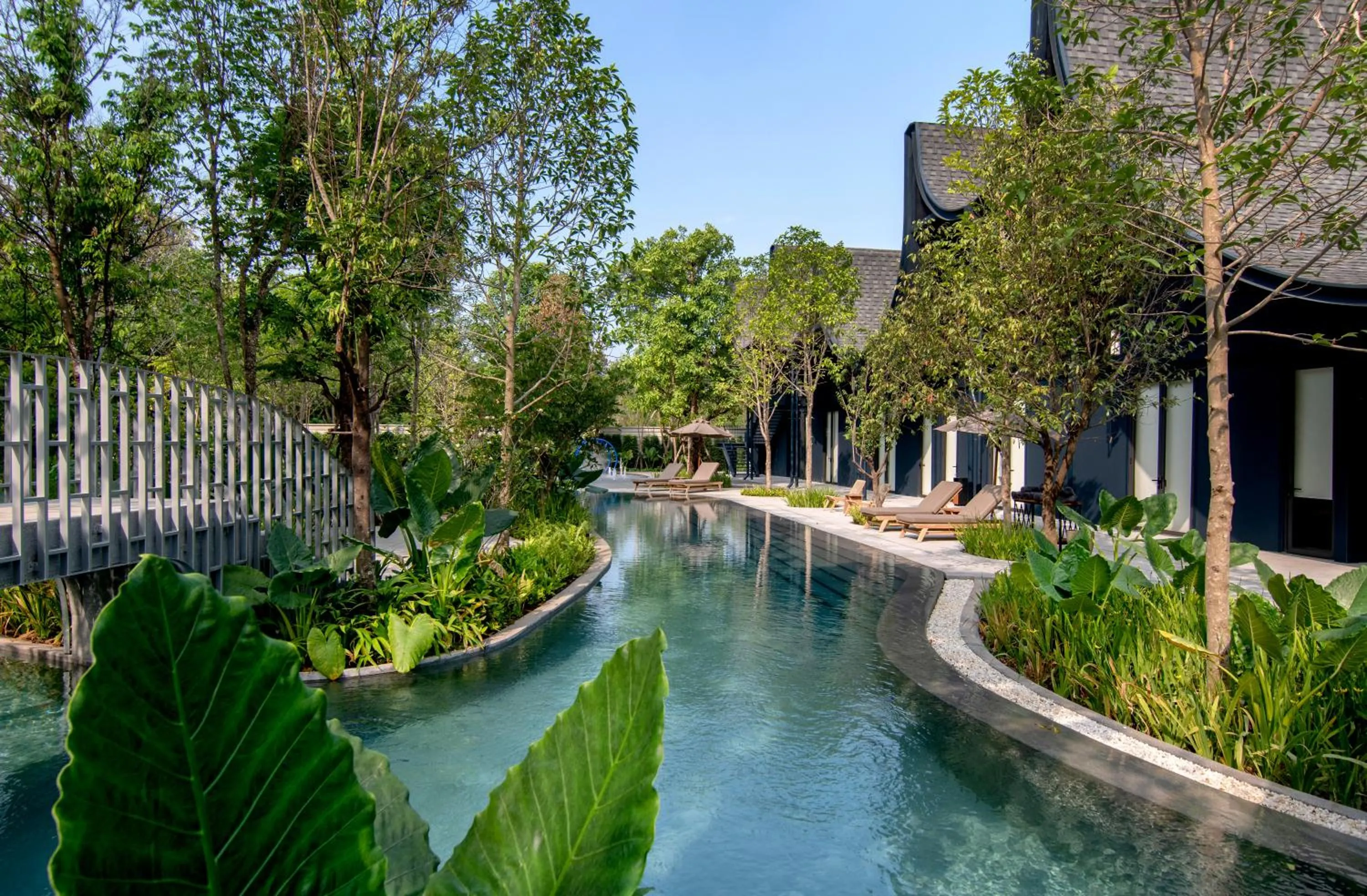 Swimming pool in Hotel Labaris Khao Yai