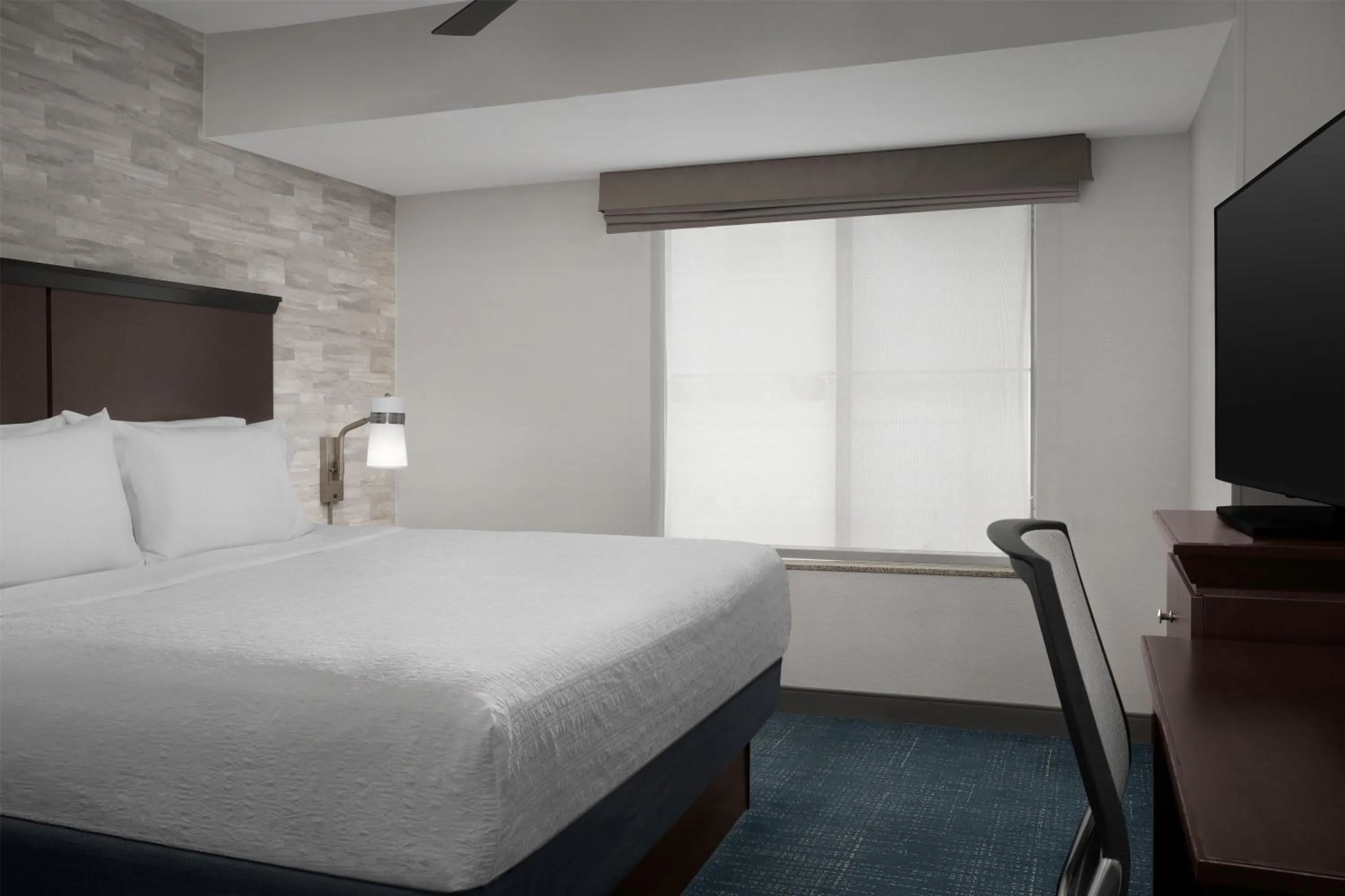 Bed in Hampton Inn & Suites Denver Tech Center