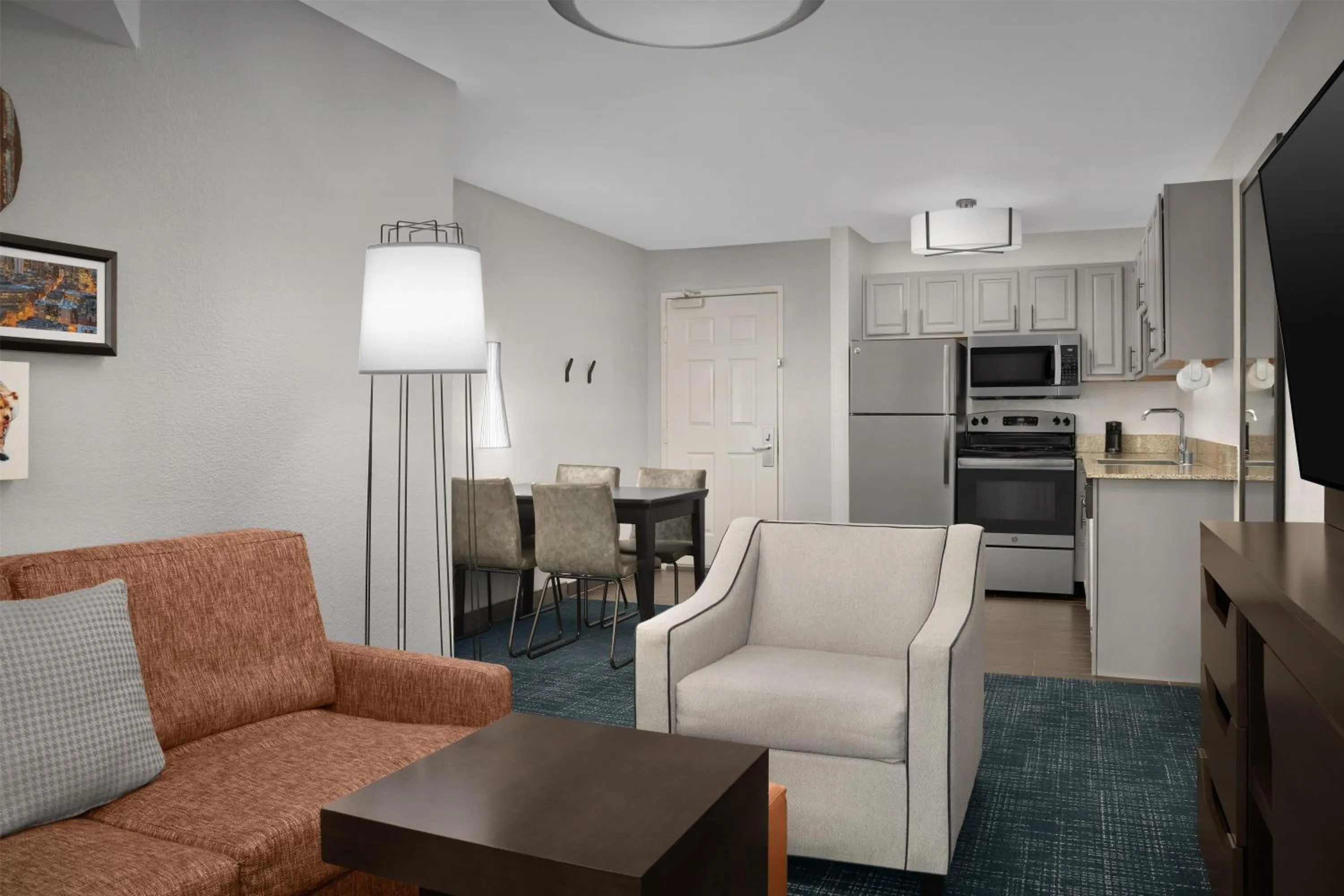 Kitchen or kitchenette in Hampton Inn & Suites Denver Tech Center