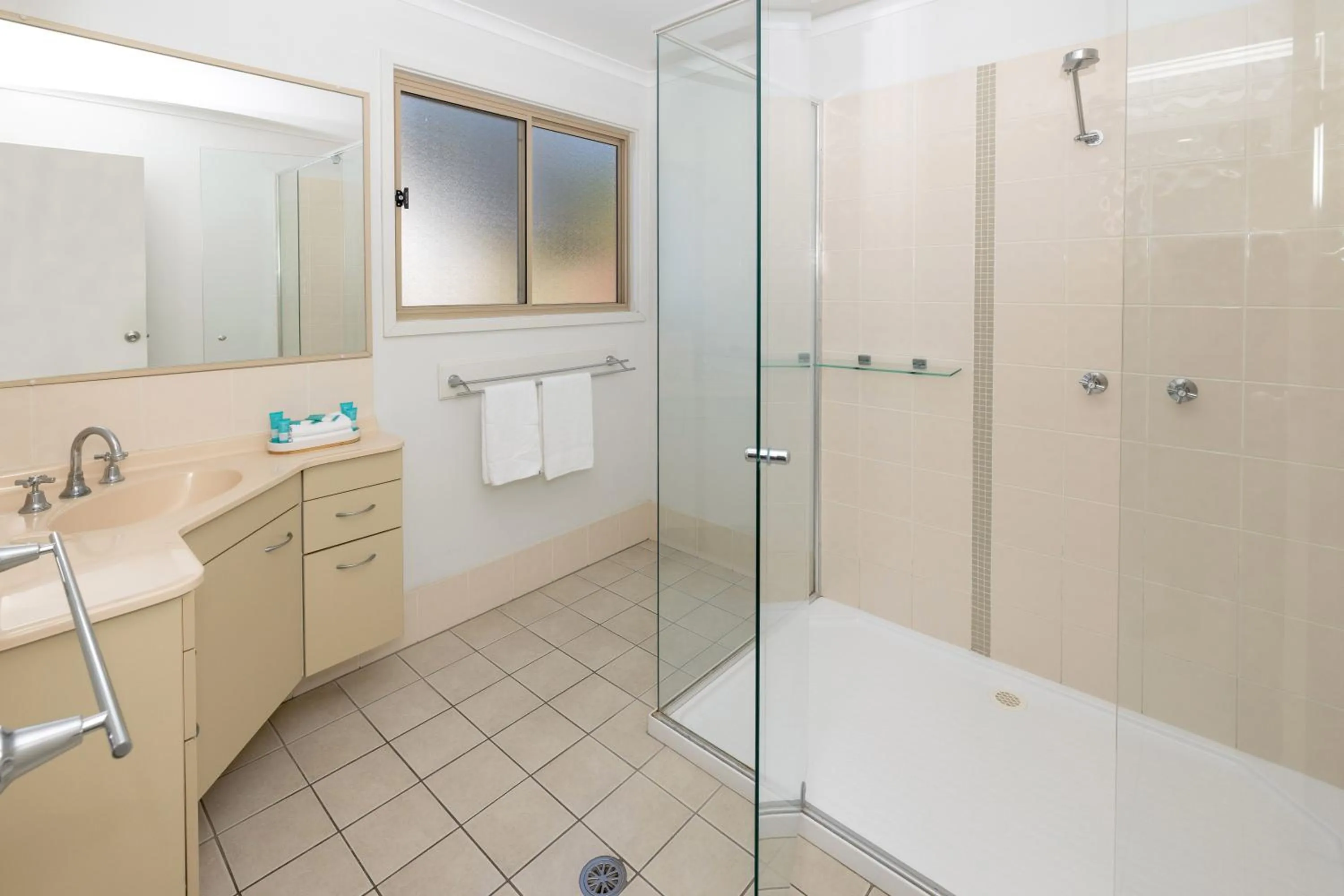 Bathroom in Lakeside Forster Holiday Park