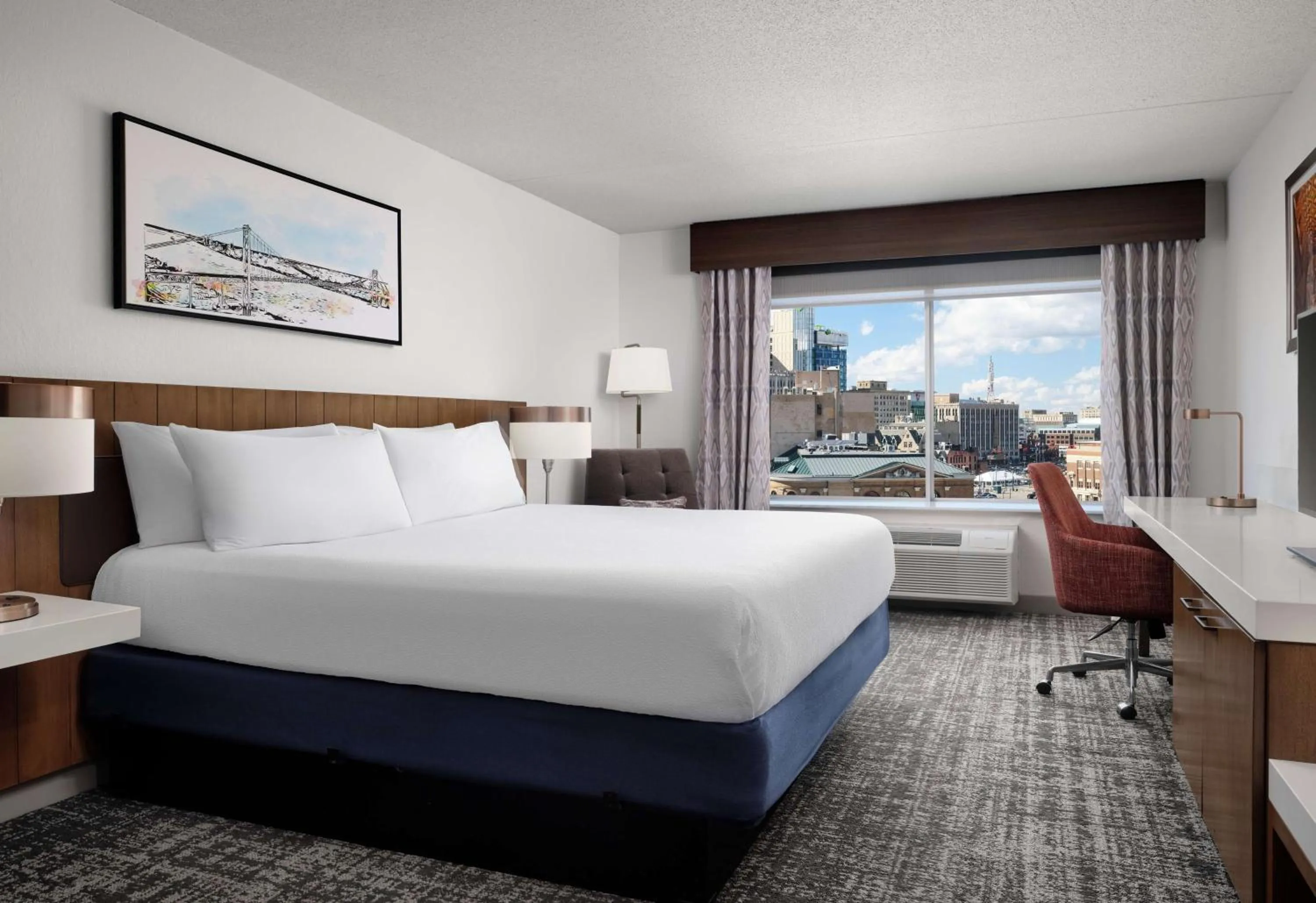 Bed in Hilton Garden Inn Detroit Downtown