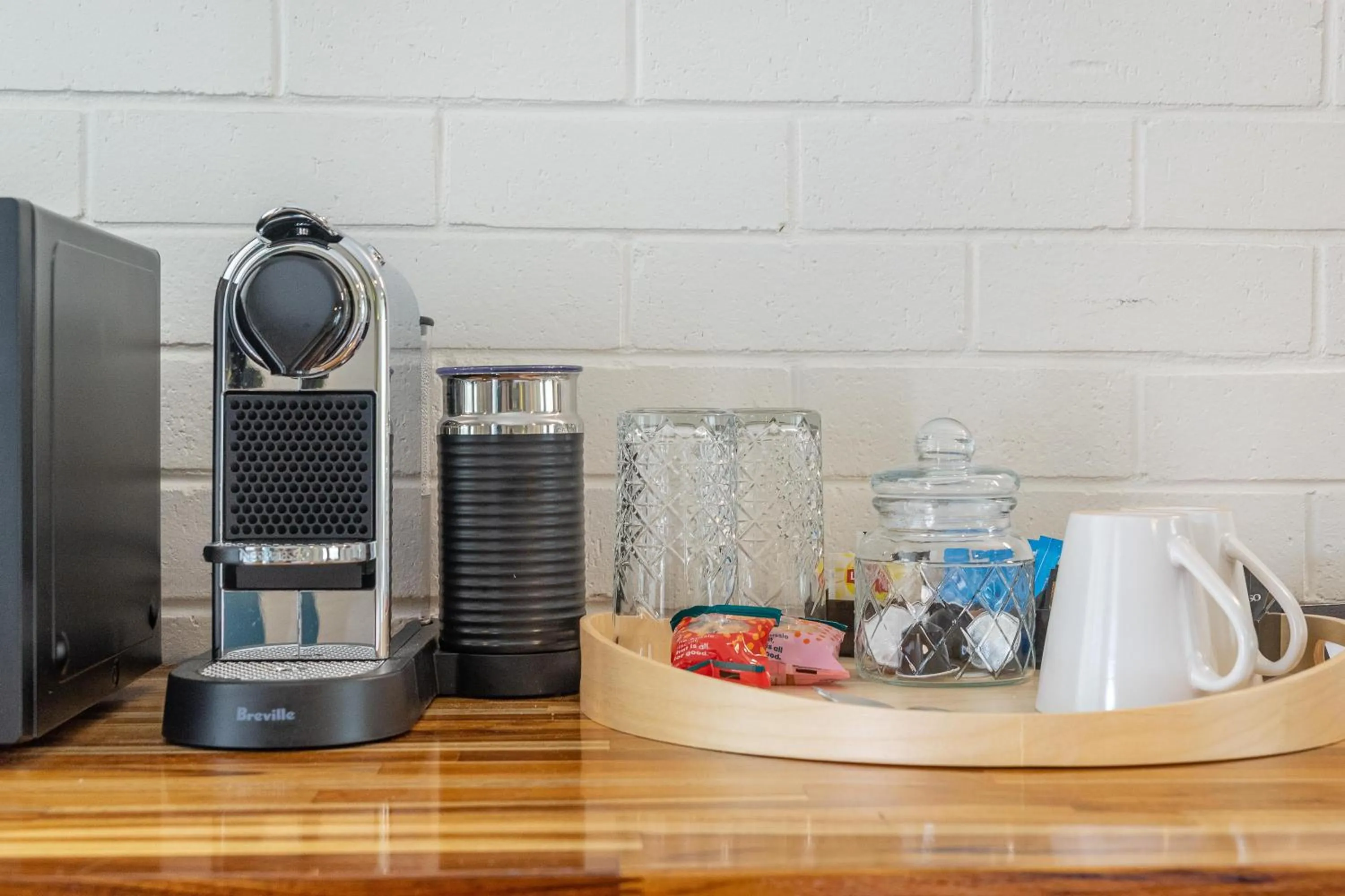 Coffee/tea facilities in Cosmo Motel Adamstown