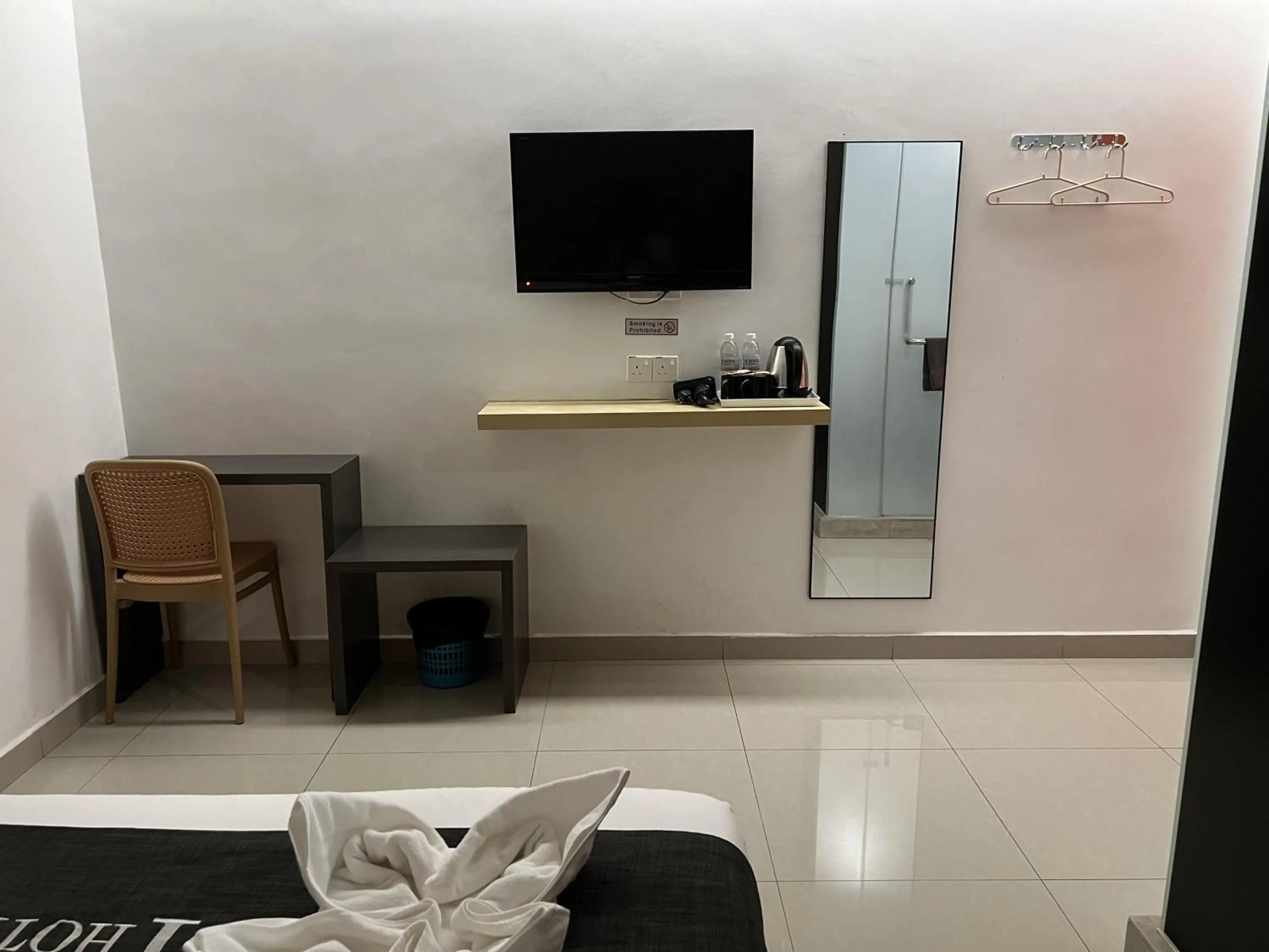 Property building in 1 Hotel Kuchai Lama