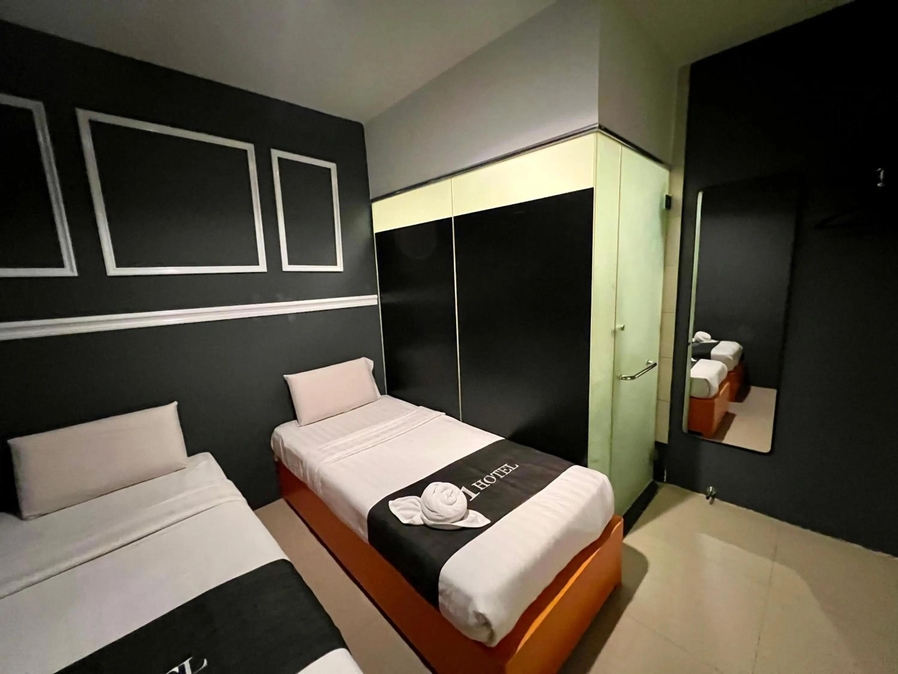 Bed in 1 Hotel Kuchai Lama