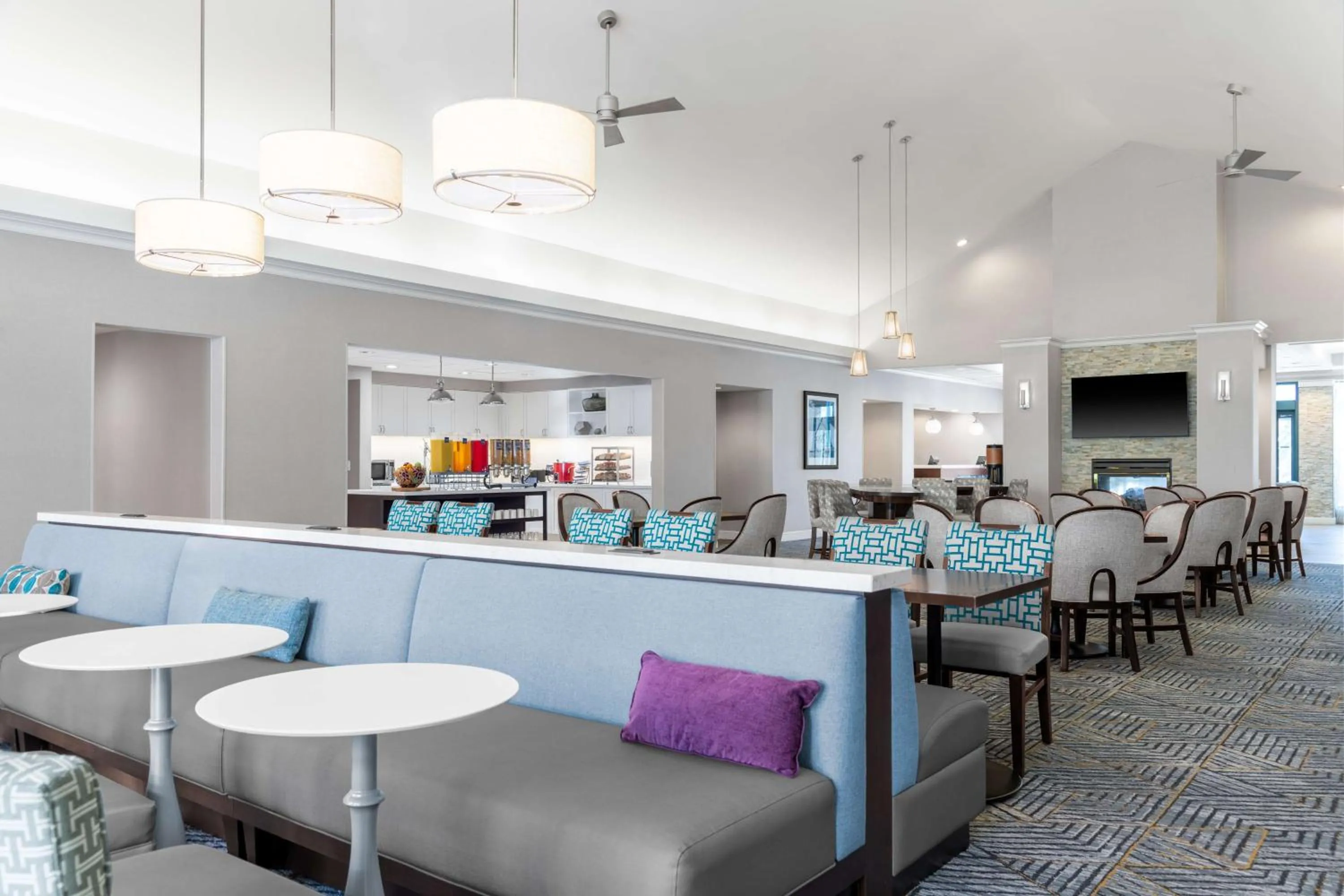 Breakfast in Homewood Suites by Hilton Detroit-Troy
