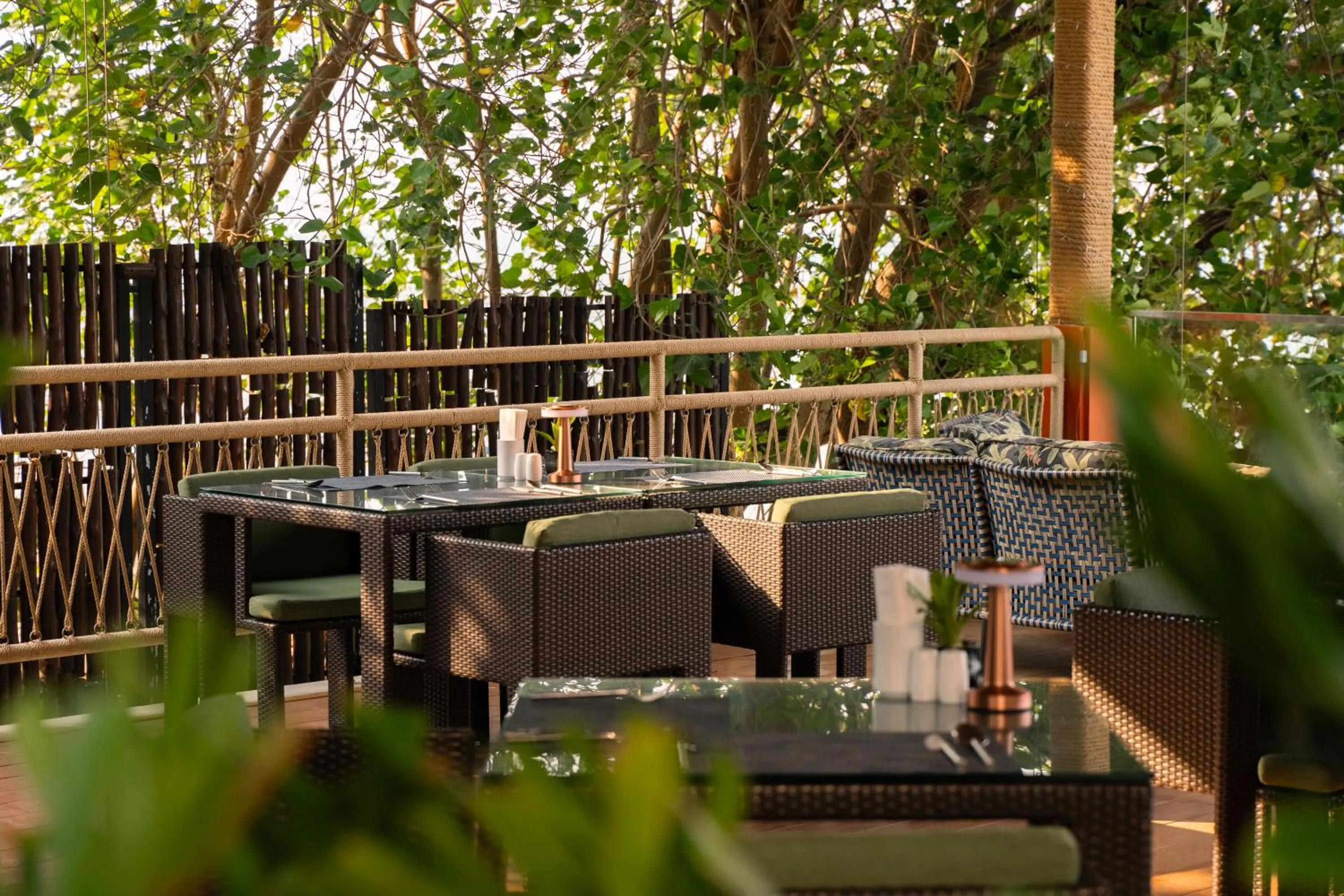 Restaurant/places to eat in Prana Resort Nandana