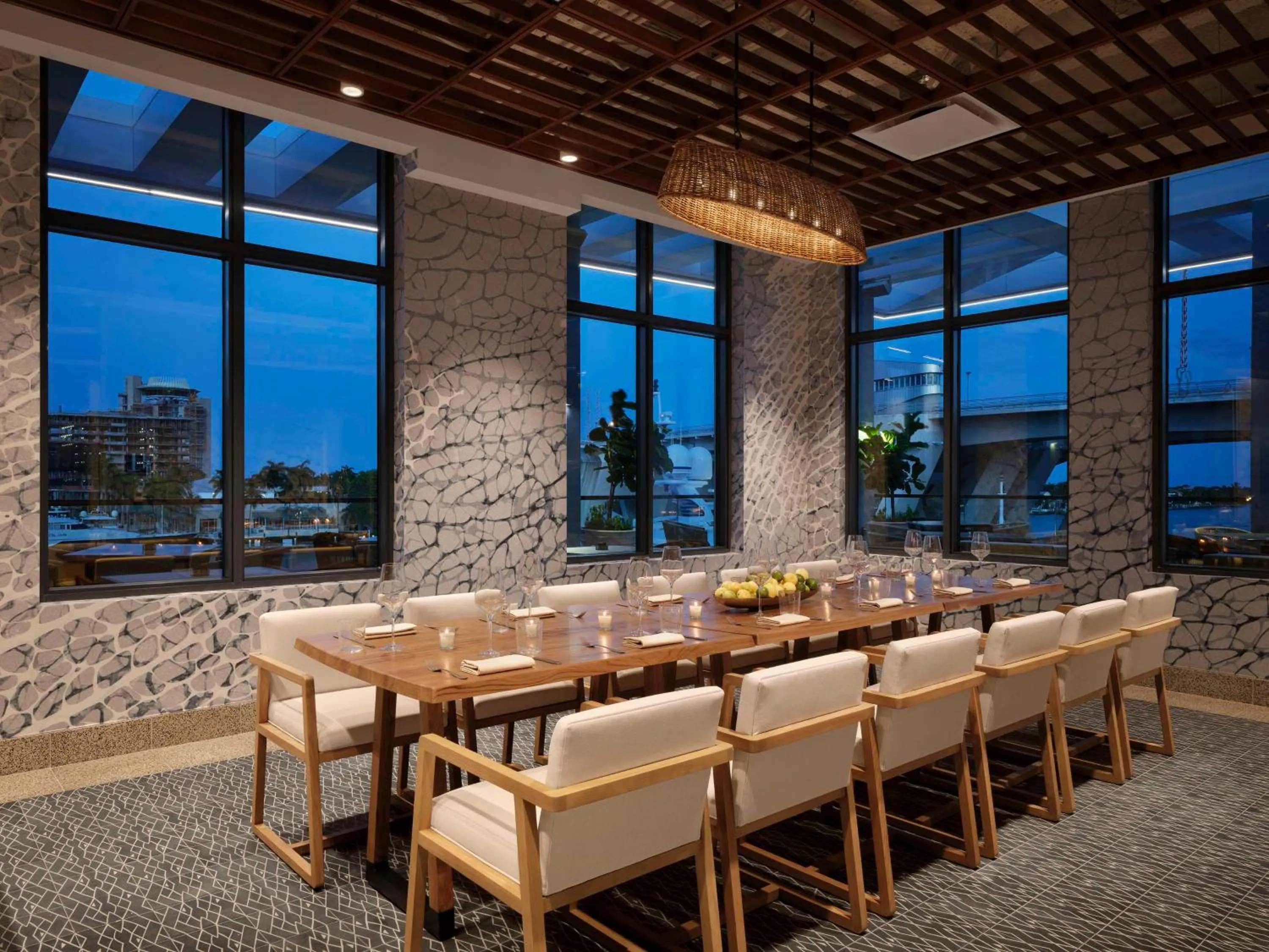 Restaurant/places to eat in Hilton Fort Lauderdale Marina