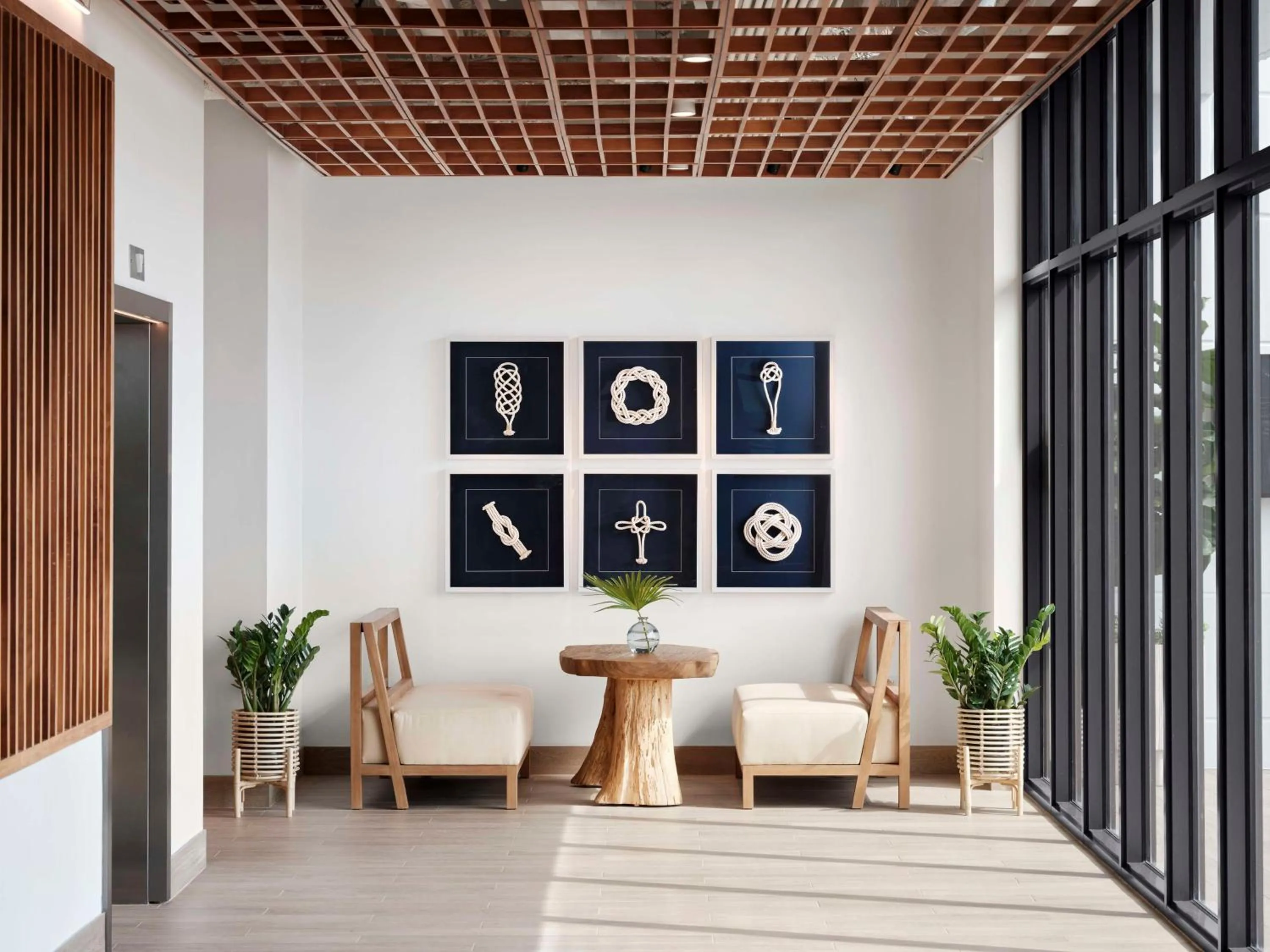 Restaurant/places to eat in Hilton Fort Lauderdale Marina