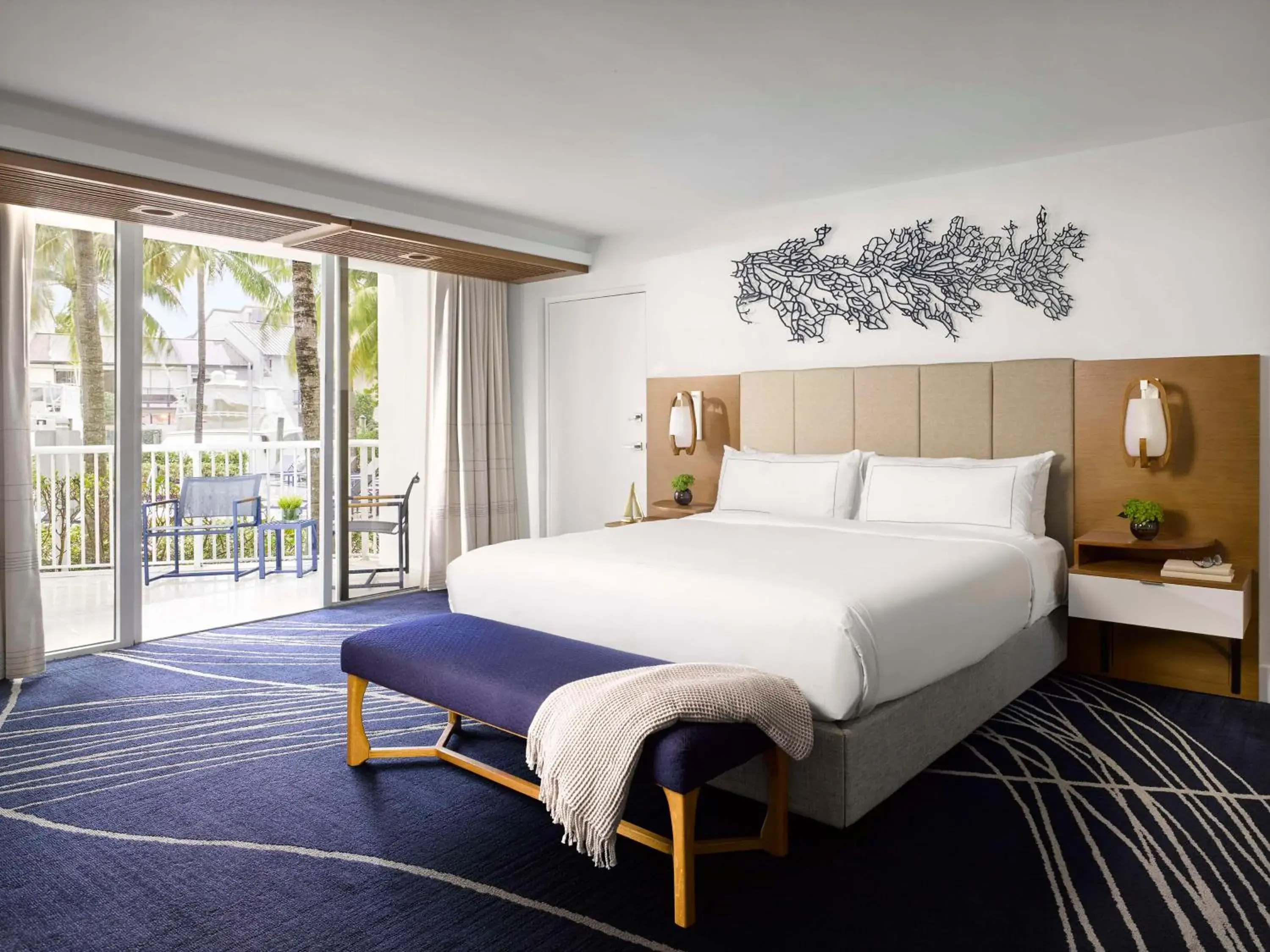 King Suite with Pool View in Hilton Fort Lauderdale Marina King Suite with Pool View in Hilton Fort Lauderdale Marina