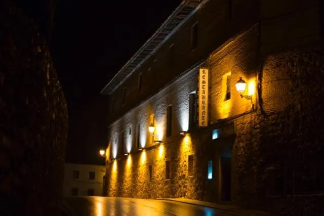 Restaurant/places to eat in Hostal Rural Los Telares