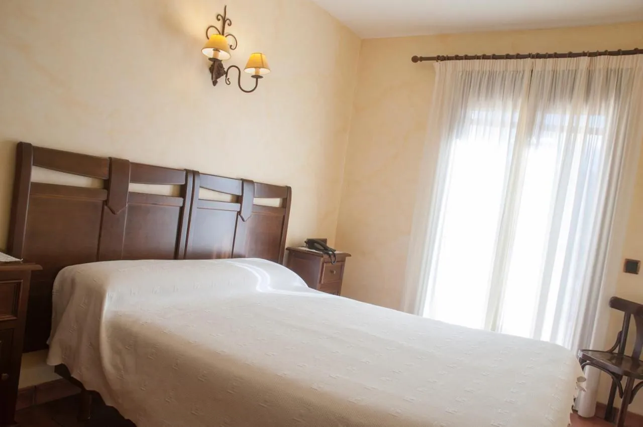 Bedroom, Bed in Hostal Rural Los Telares