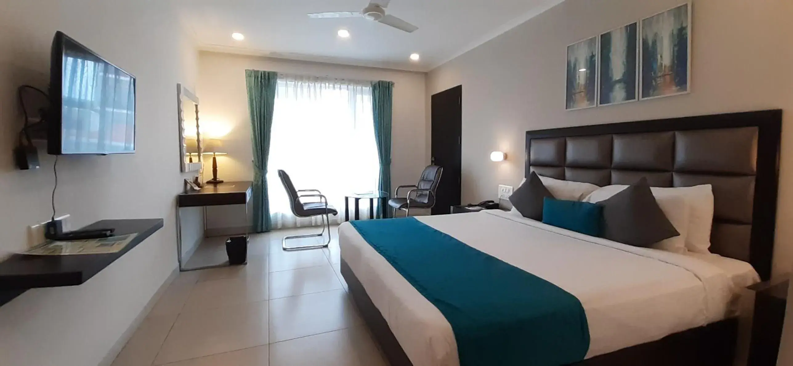 Deluxe Double Room in The HQ Deluxe Double Room in The HQ