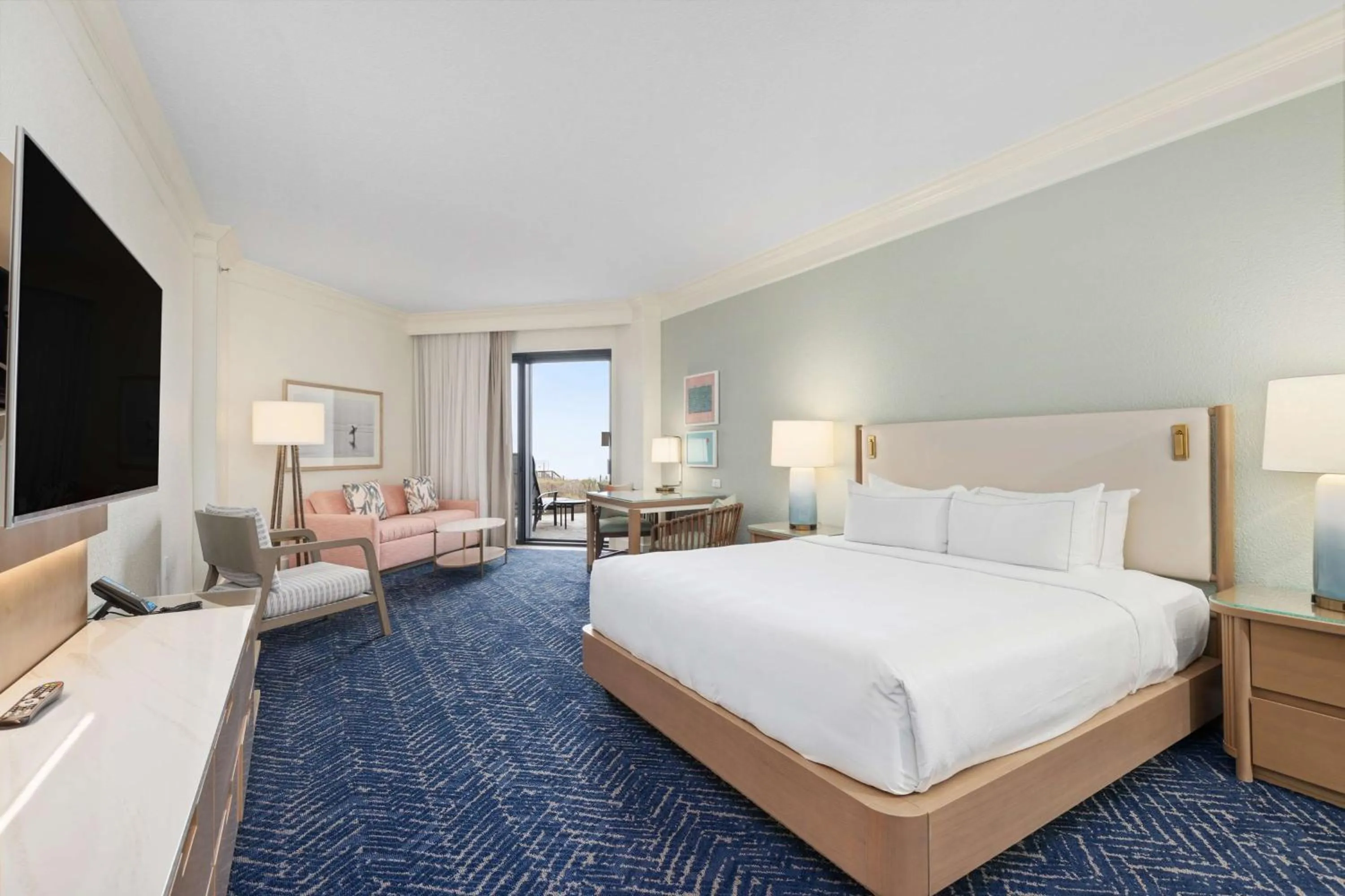 Bed in Hilton Sandestin Beach Golf Resort & Spa