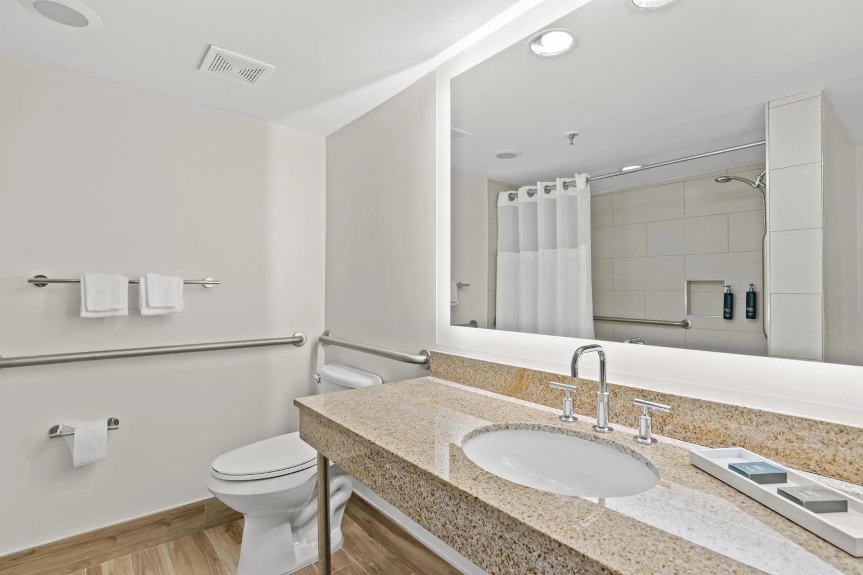 Bathroom in Hilton Sandestin Beach Golf Resort & Spa