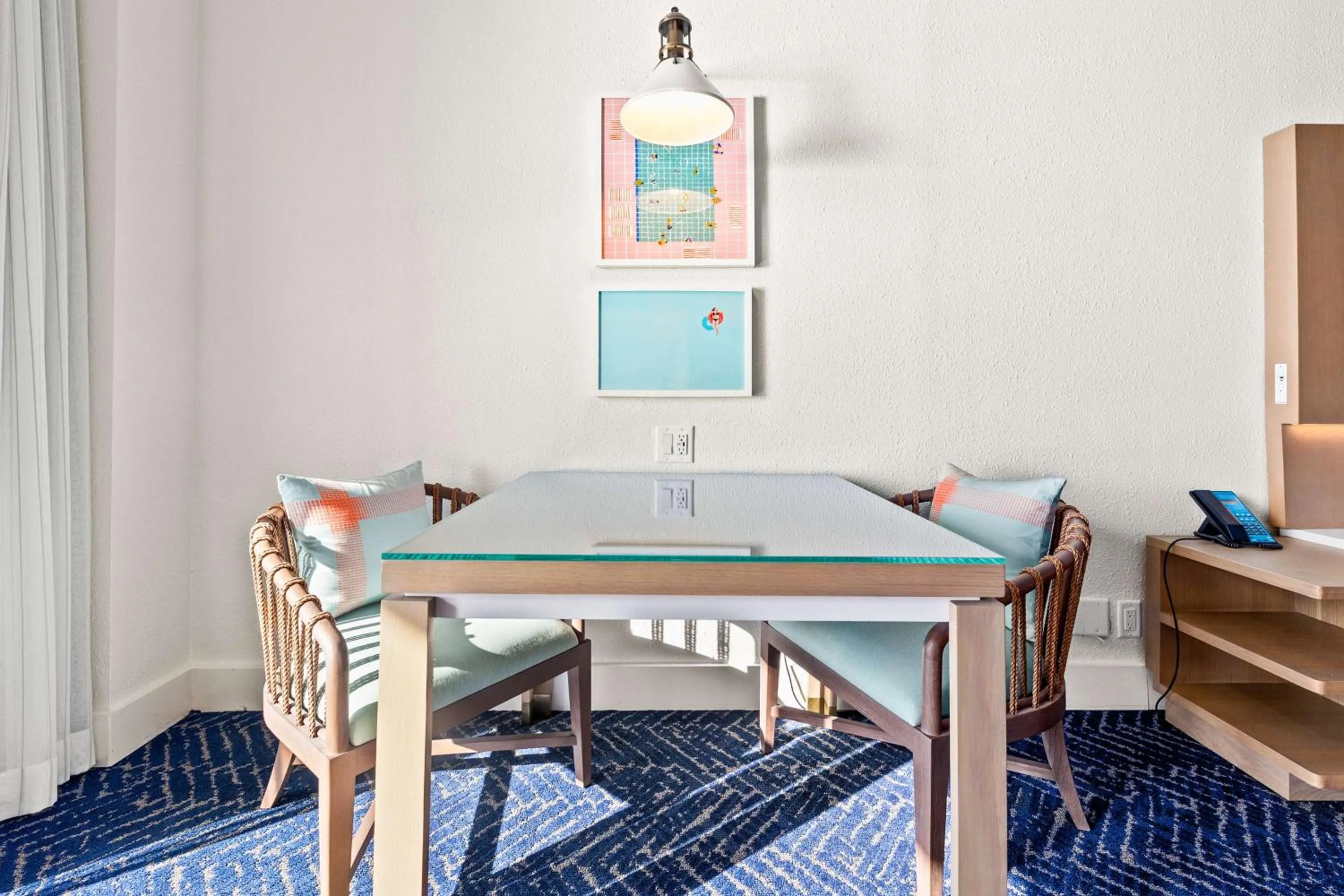 Bed in Hilton Sandestin Beach Golf Resort & Spa