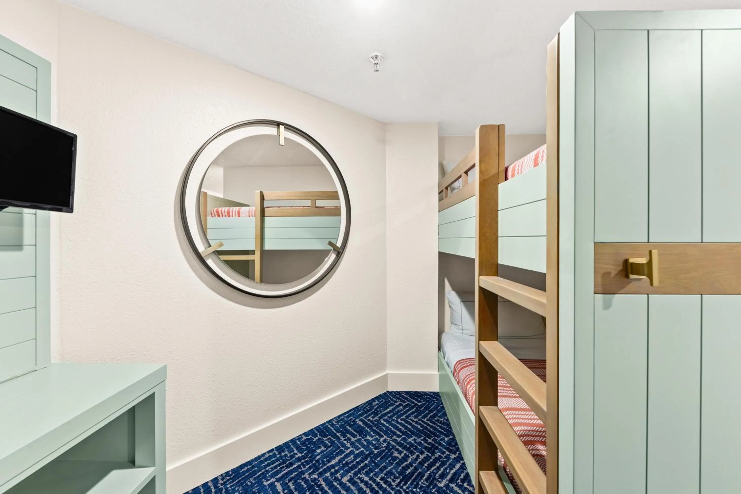 Bed in Hilton Sandestin Beach Golf Resort & Spa