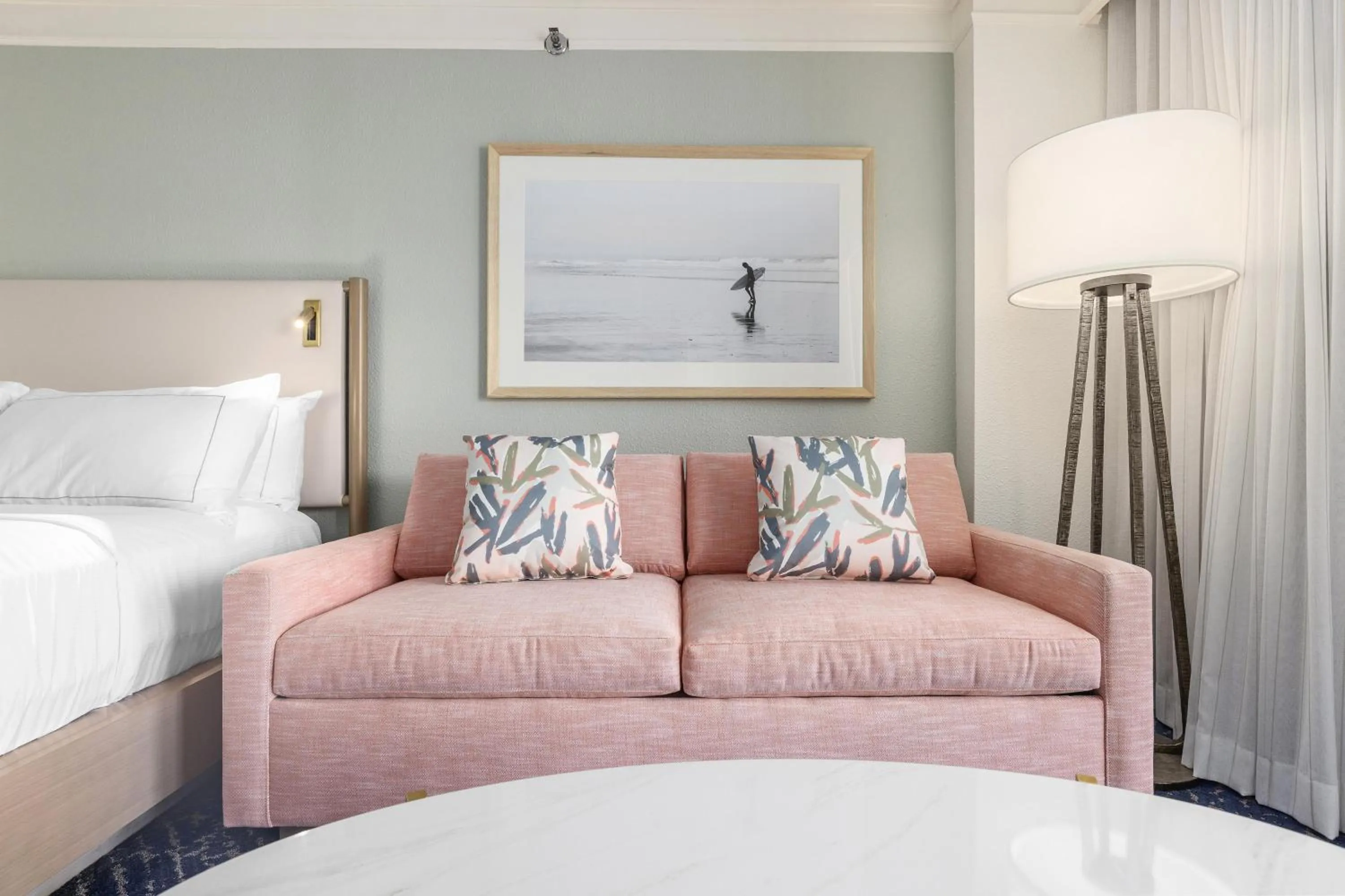 Living room, Bed in Hilton Sandestin Beach Golf Resort & Spa